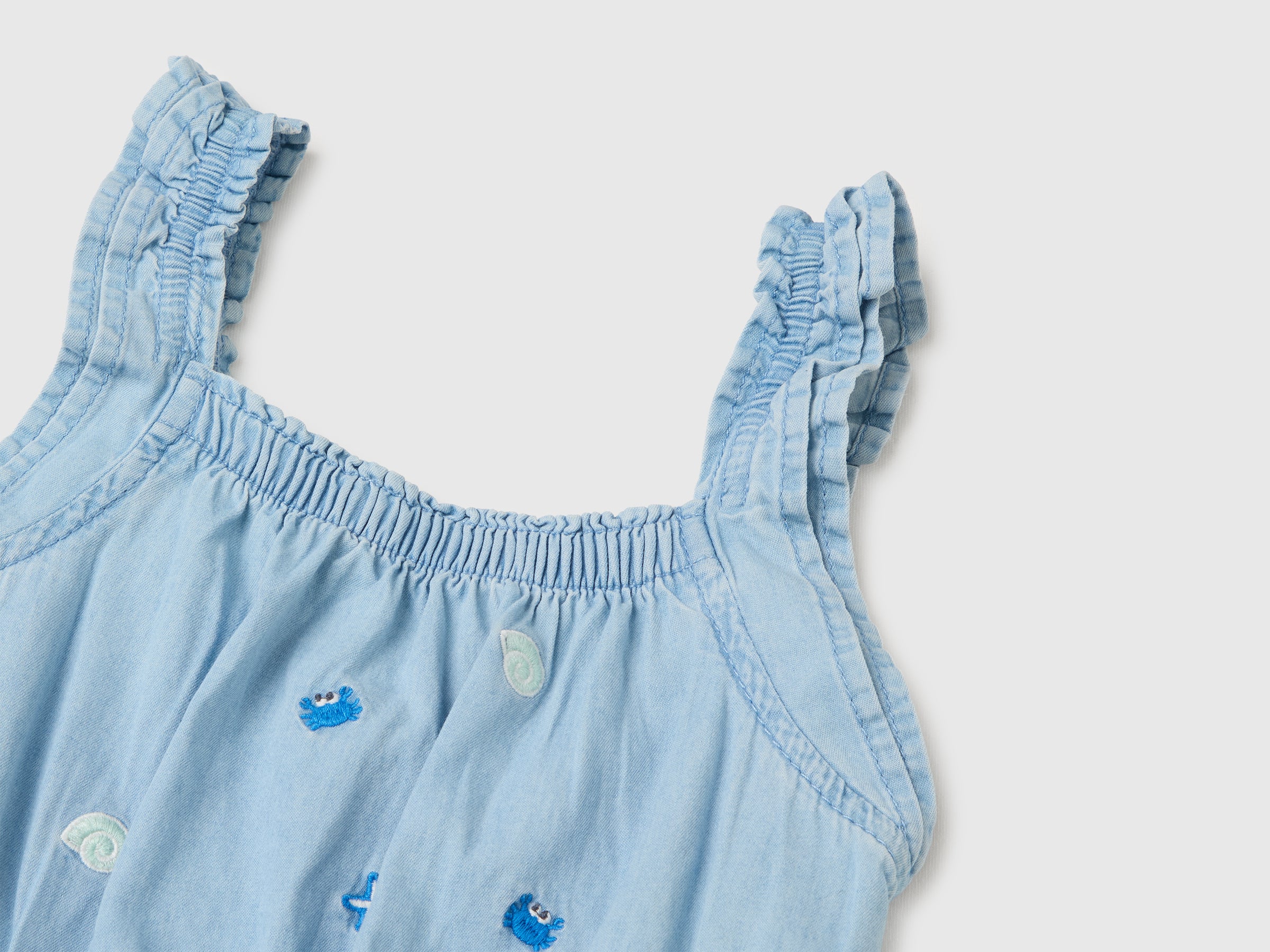 Robe en chambray brodée – Image 3