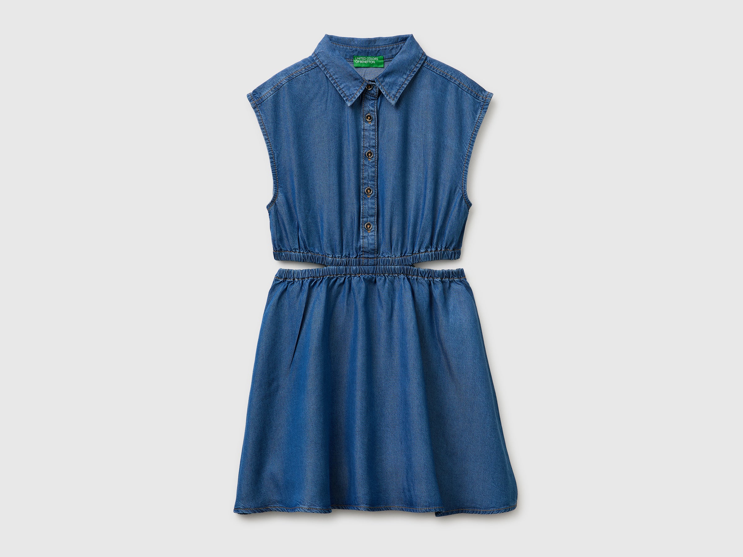 Robe à découpes Robe à découpes
