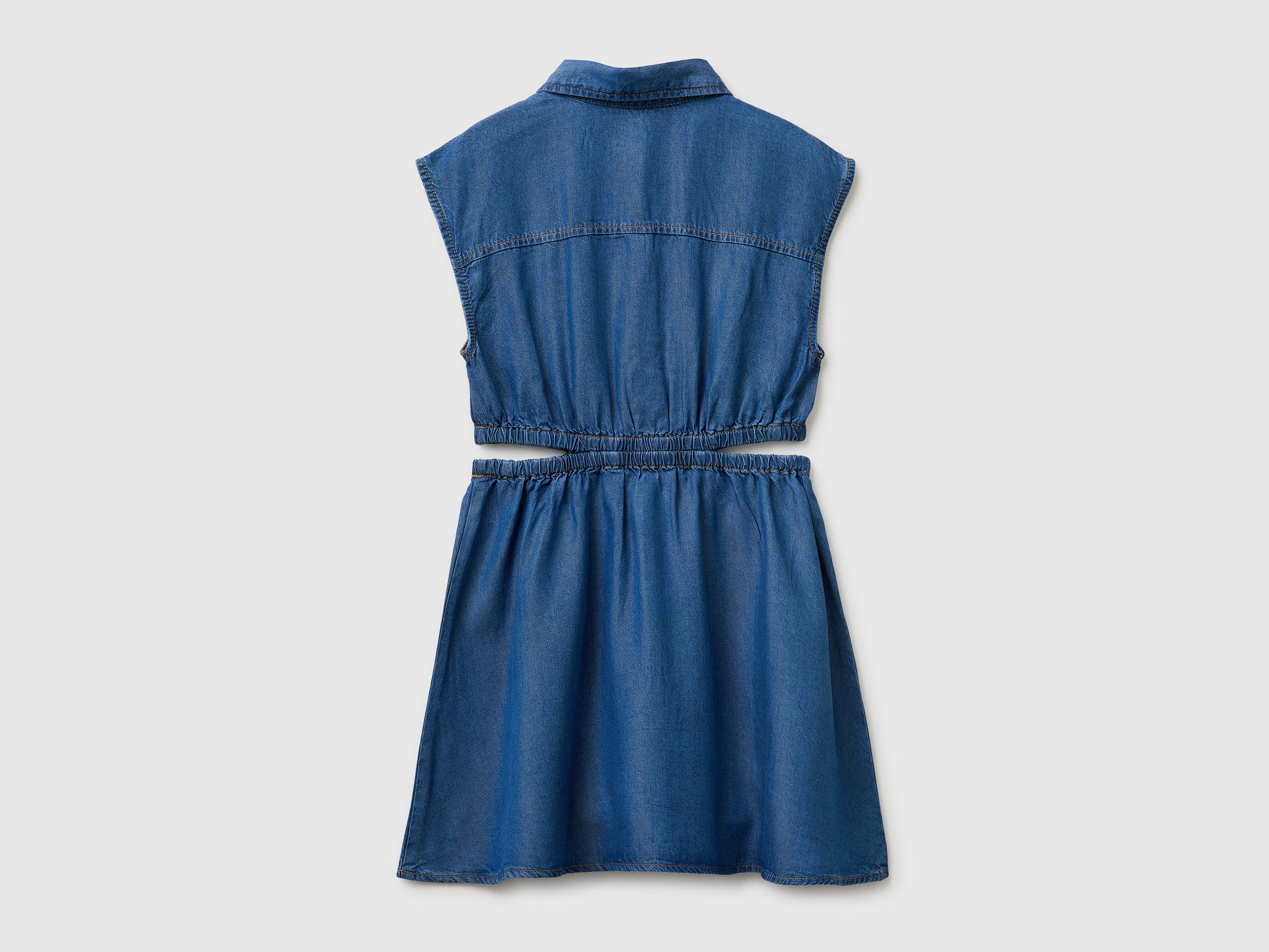 Robe à découpes – Image 2