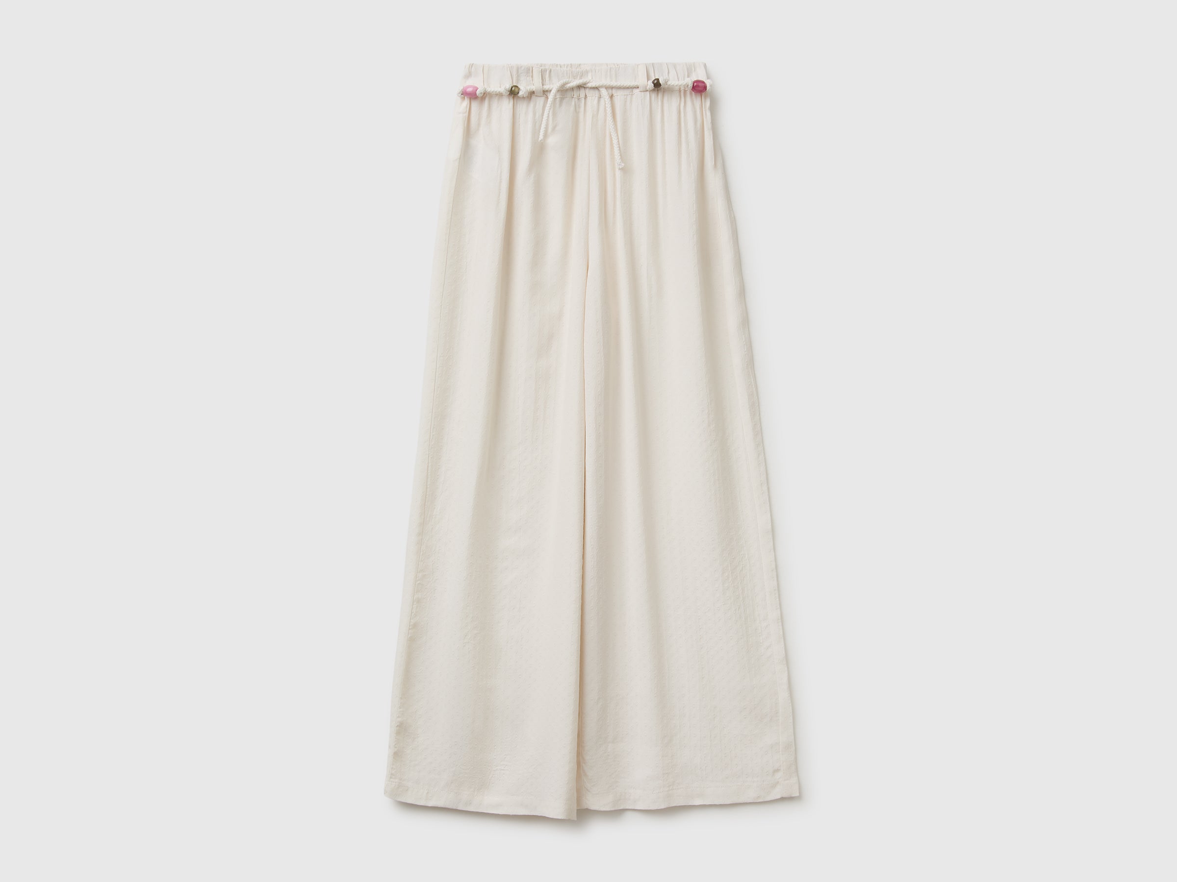 Pantalon large avec ceinture Pantalon large avec ceinture