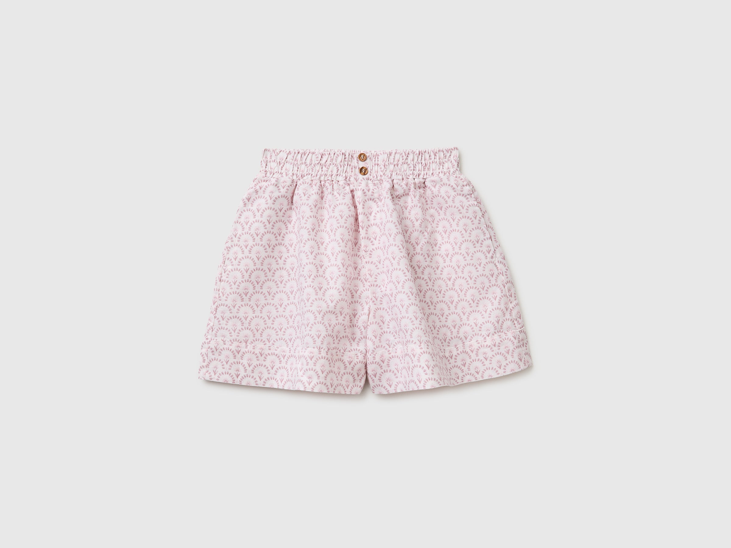 Short en lin mélangé à fleurs Short en lin mélangé à fleurs