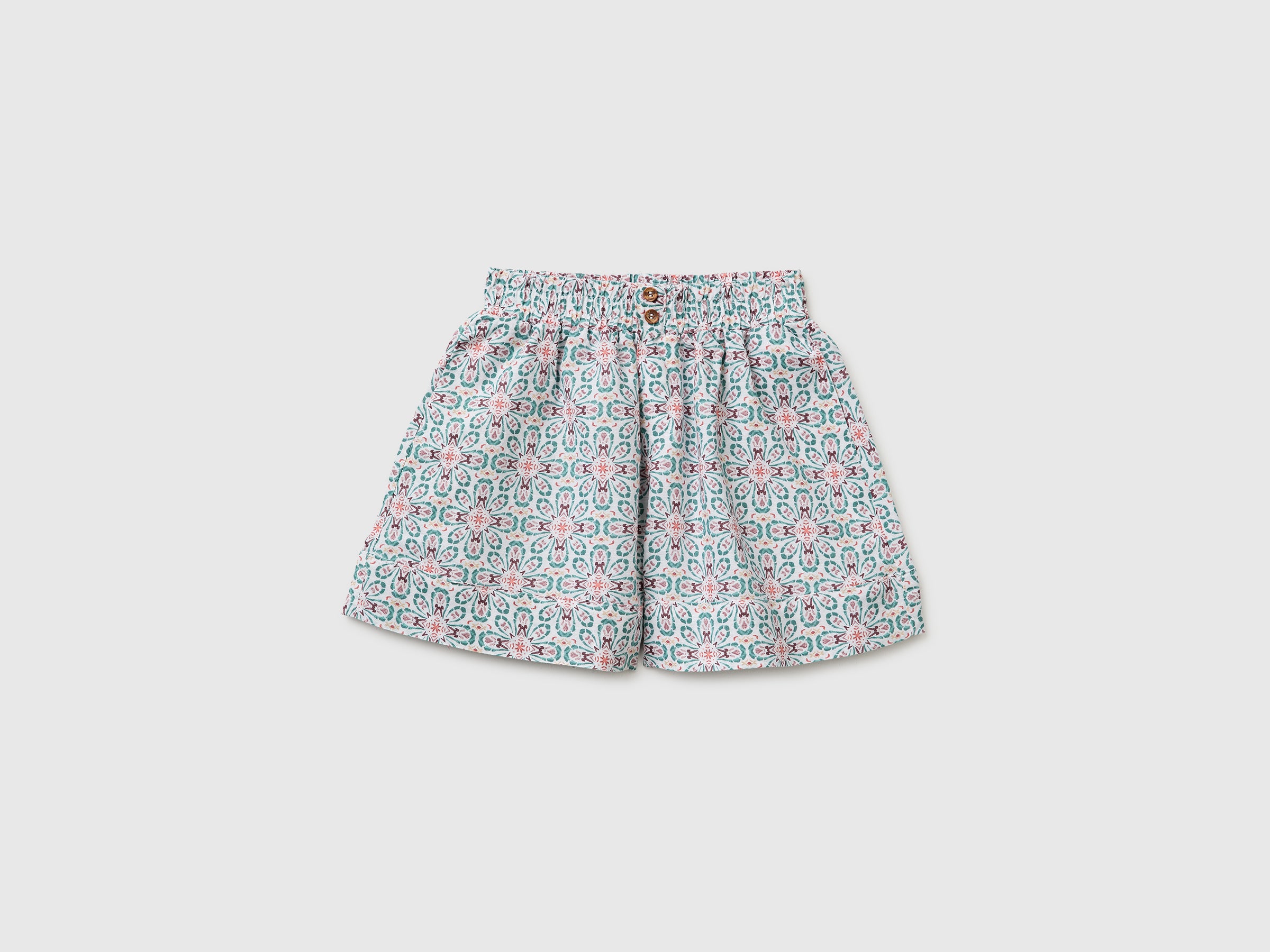 Short en lin mélangé à fleurs Short en lin mélangé à fleurs