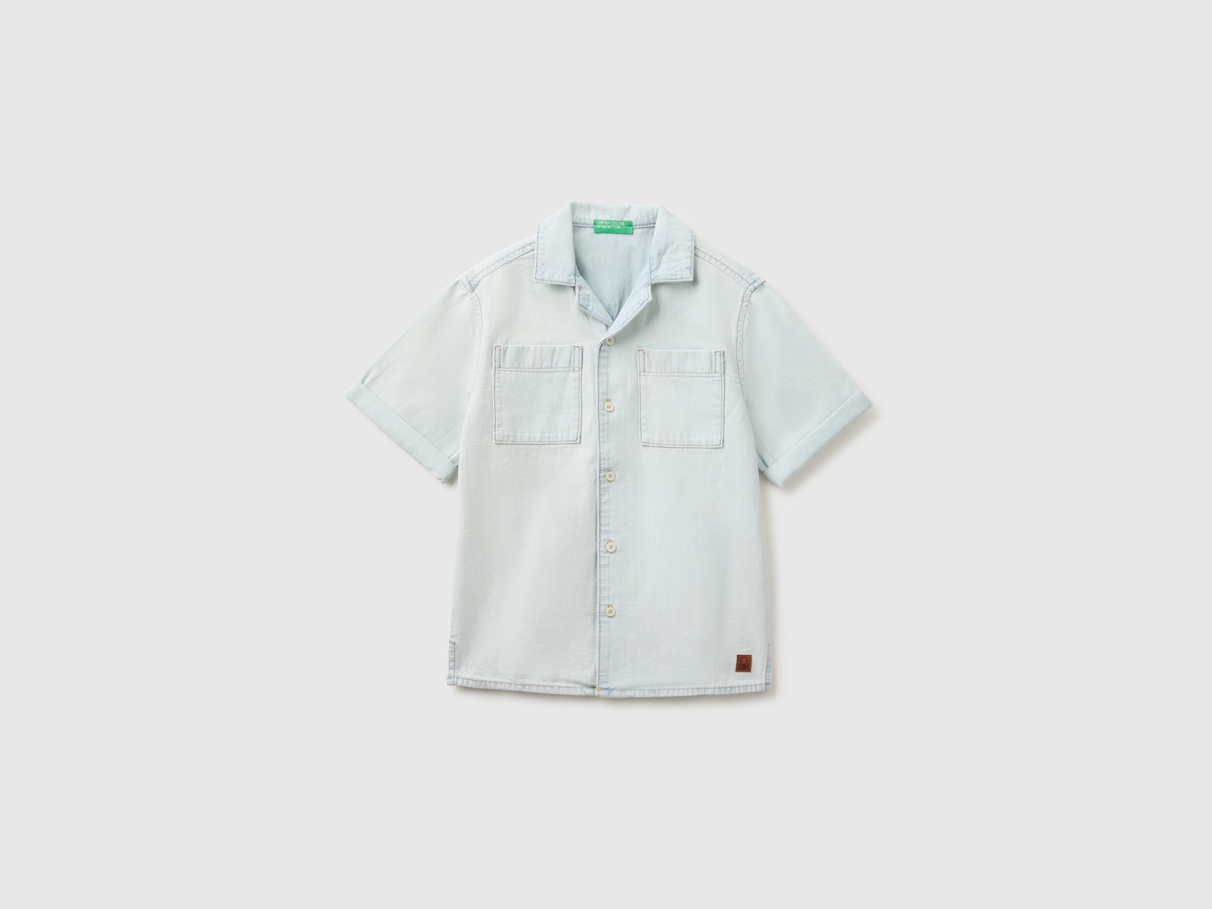 Chemise en jean à manches courtes Chemise en jean à manches courtes
