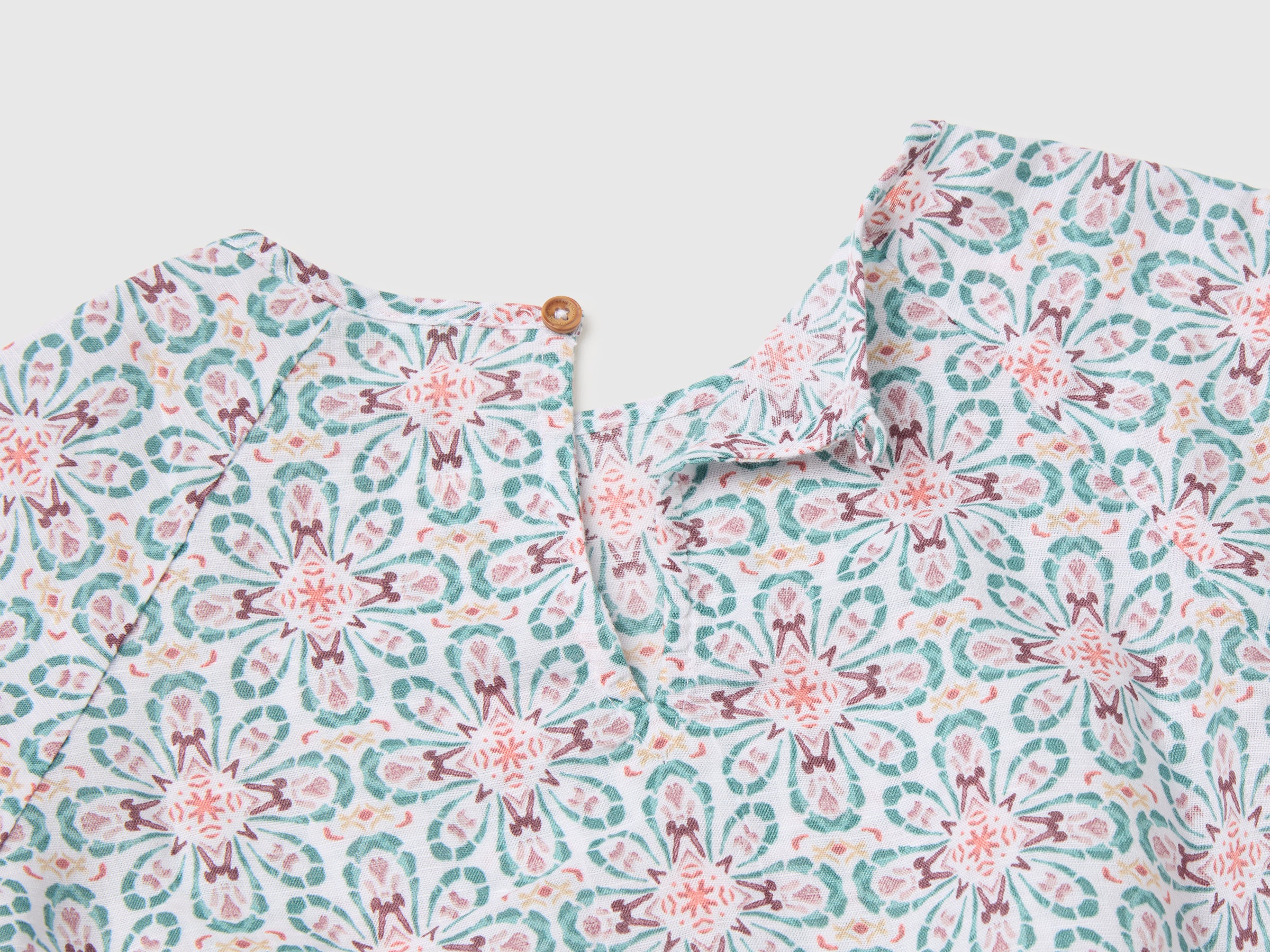Blouse fleurie en lin mélangé – Image 3