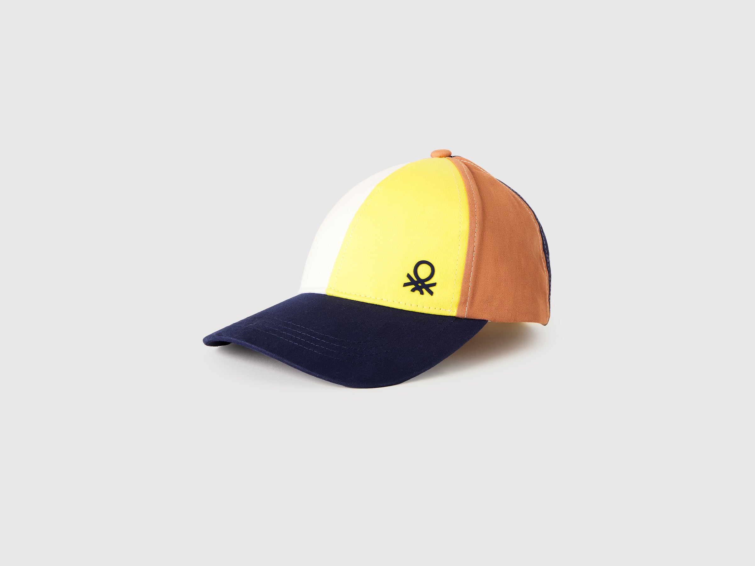 Casquette de baseball à blocs de couleur Casquette de baseball à blocs de couleur