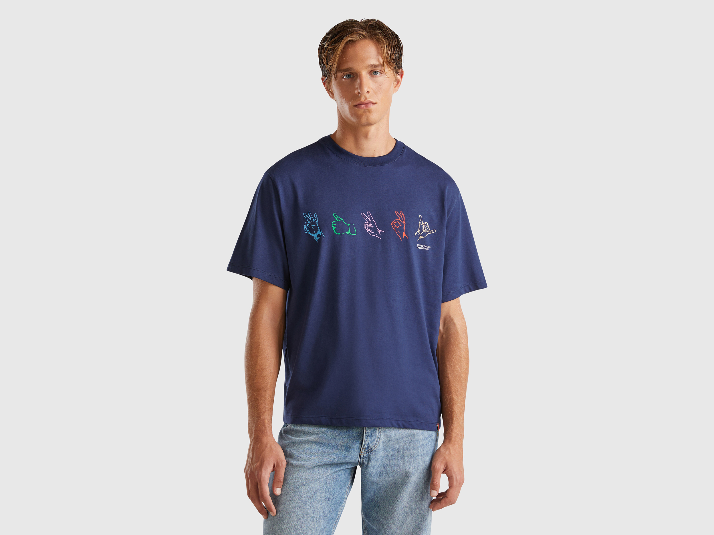 T-shirt manches courtes imprimé 100 % coton. T-shirt manches courtes imprimé 100 % coton.