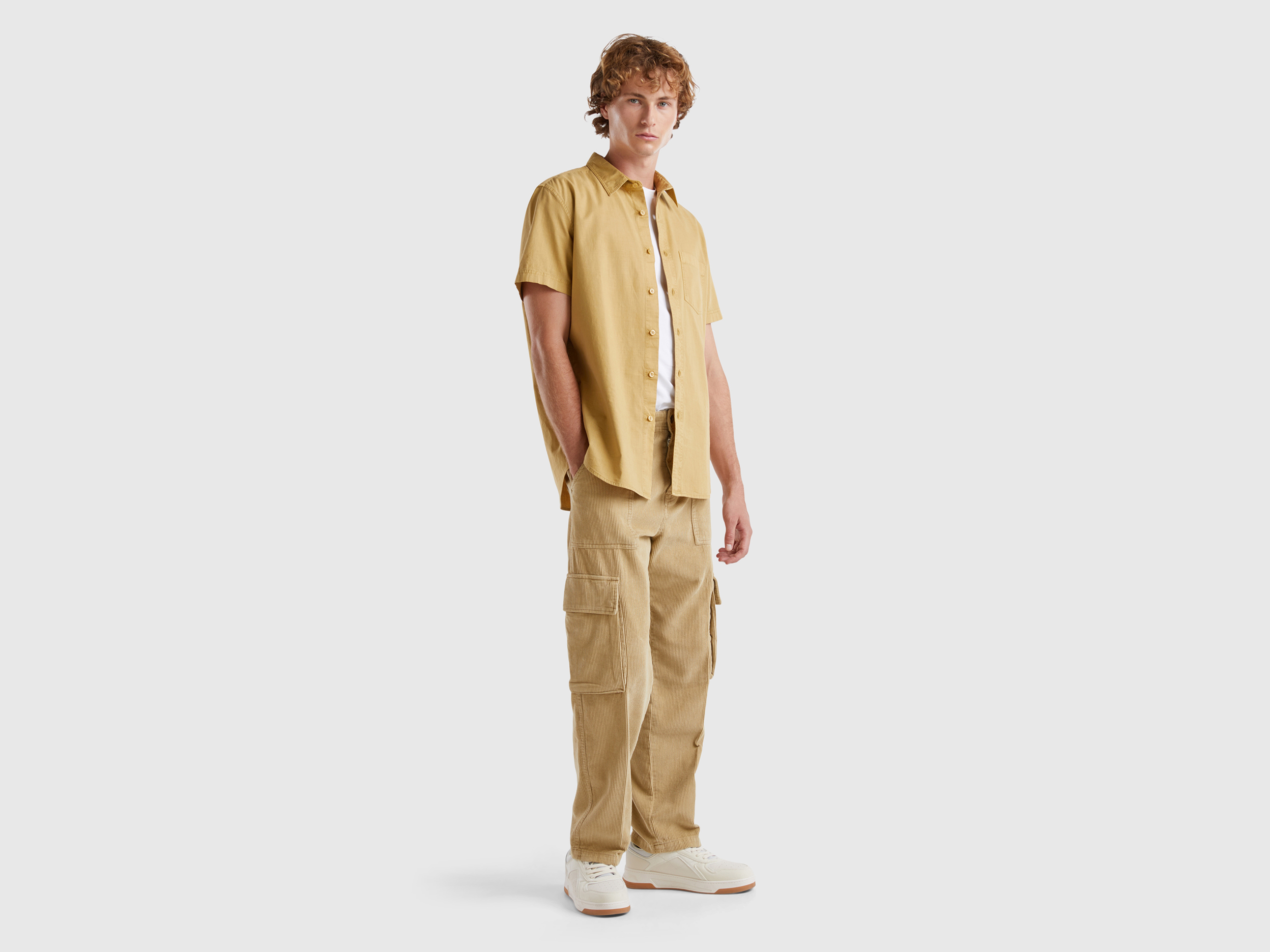 Pantalon cargo 100 % coton avec poches détaillées. – Image 4