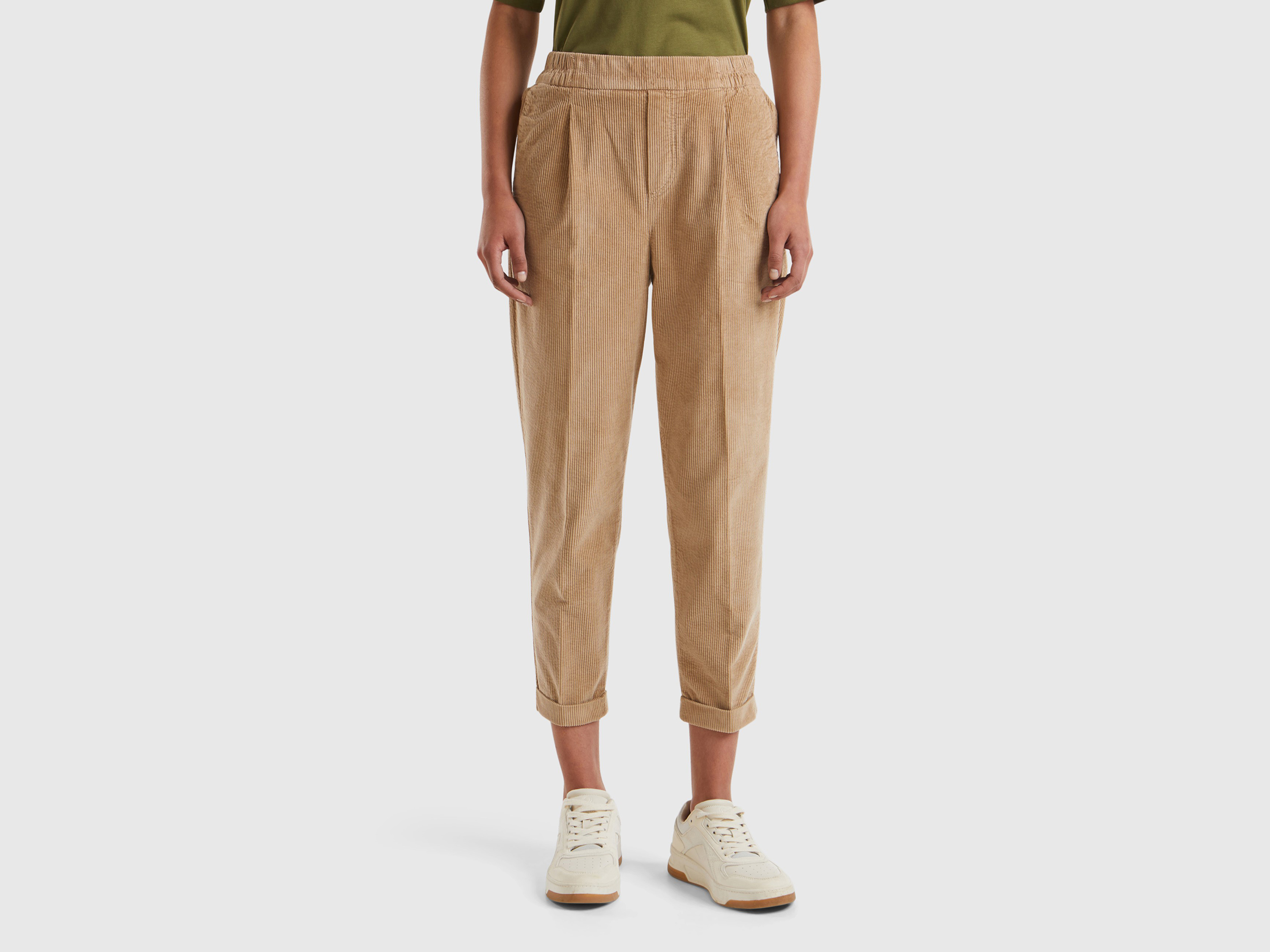 Pantalon chino en velour Pantalon chino en velour
