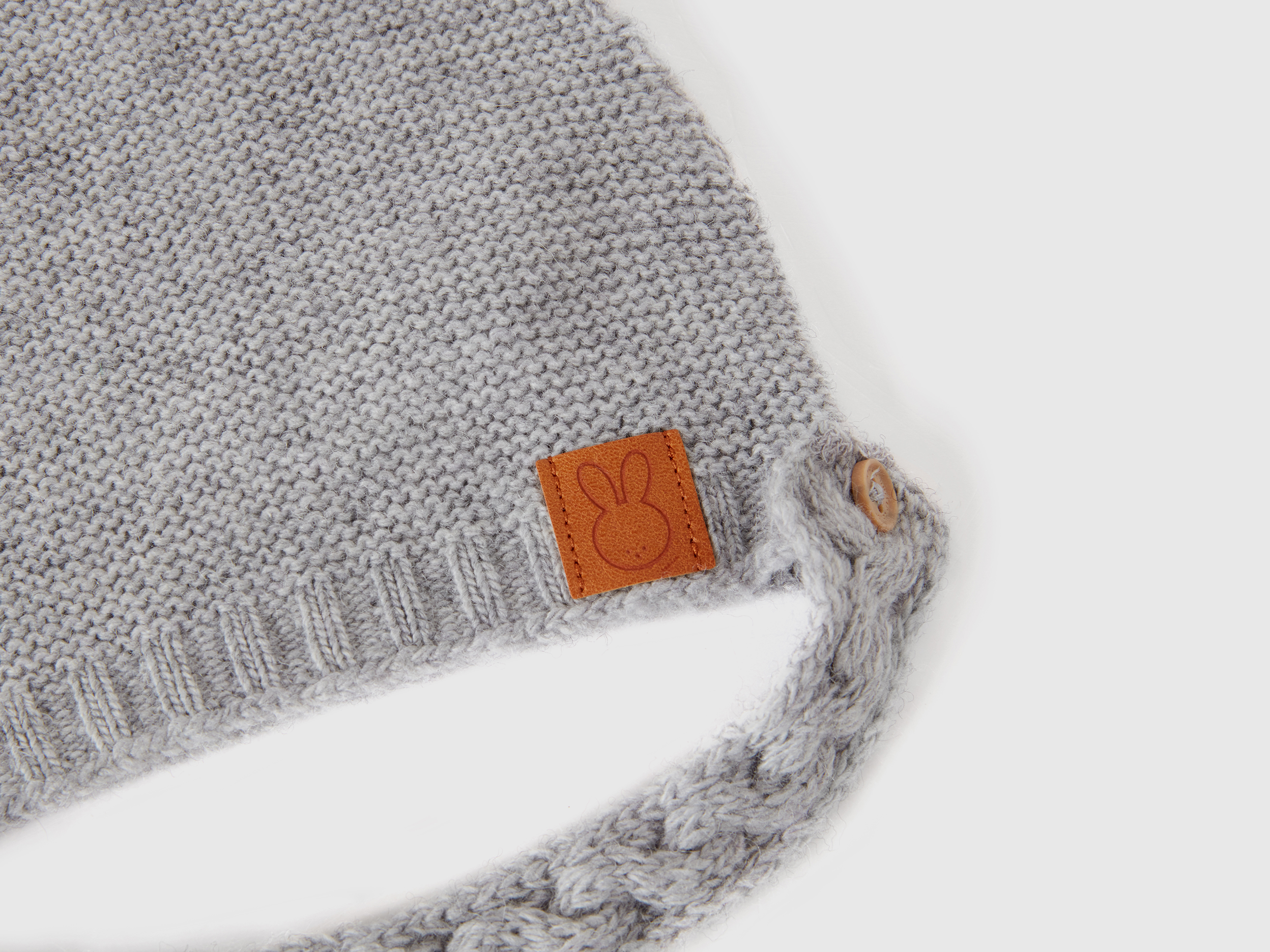 Casquette avec appliqué oreilles en mélange laine recyclée – Image 3