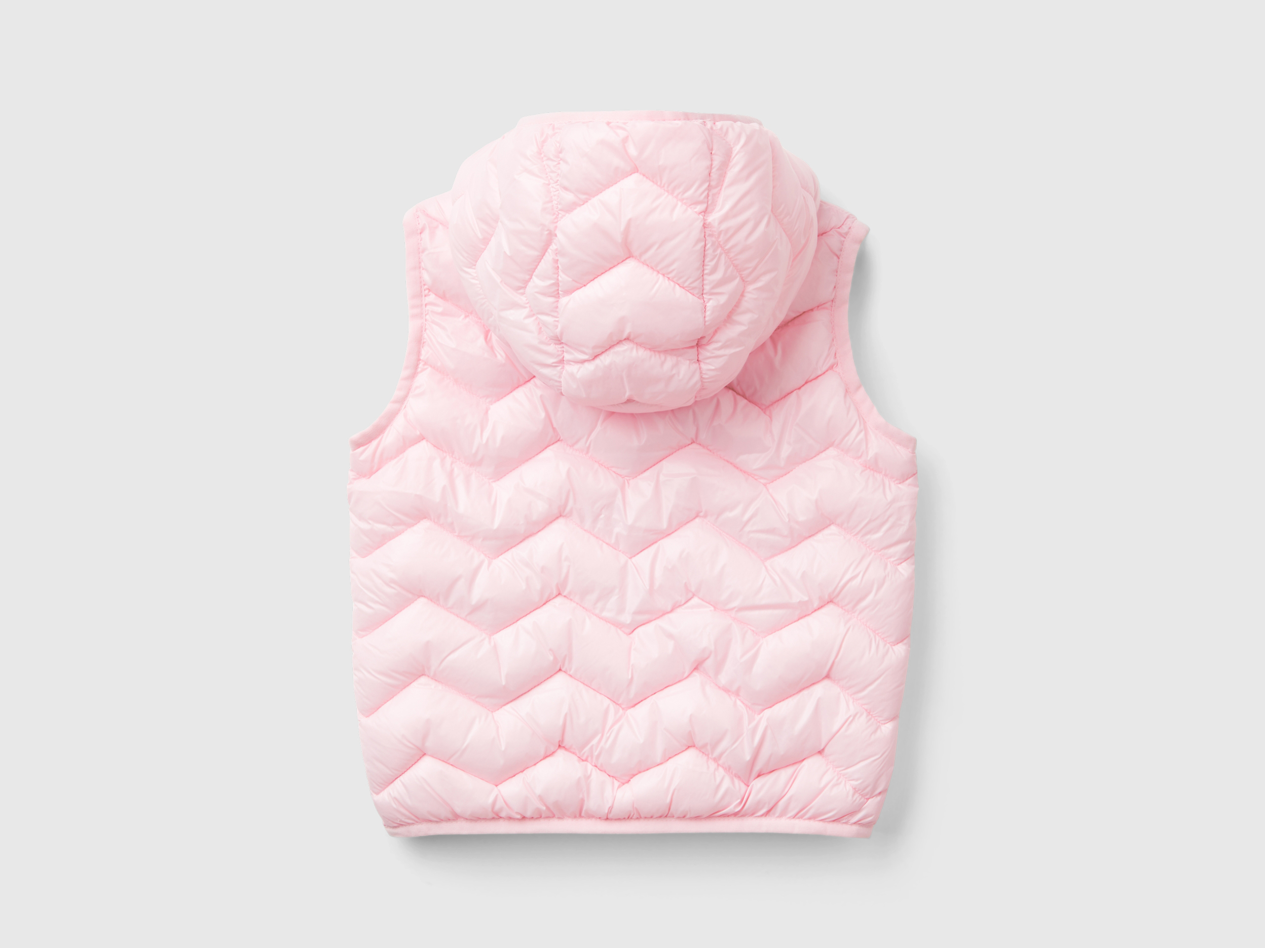 Gilet matelassé avec capuche en ouate 3D – Image 2