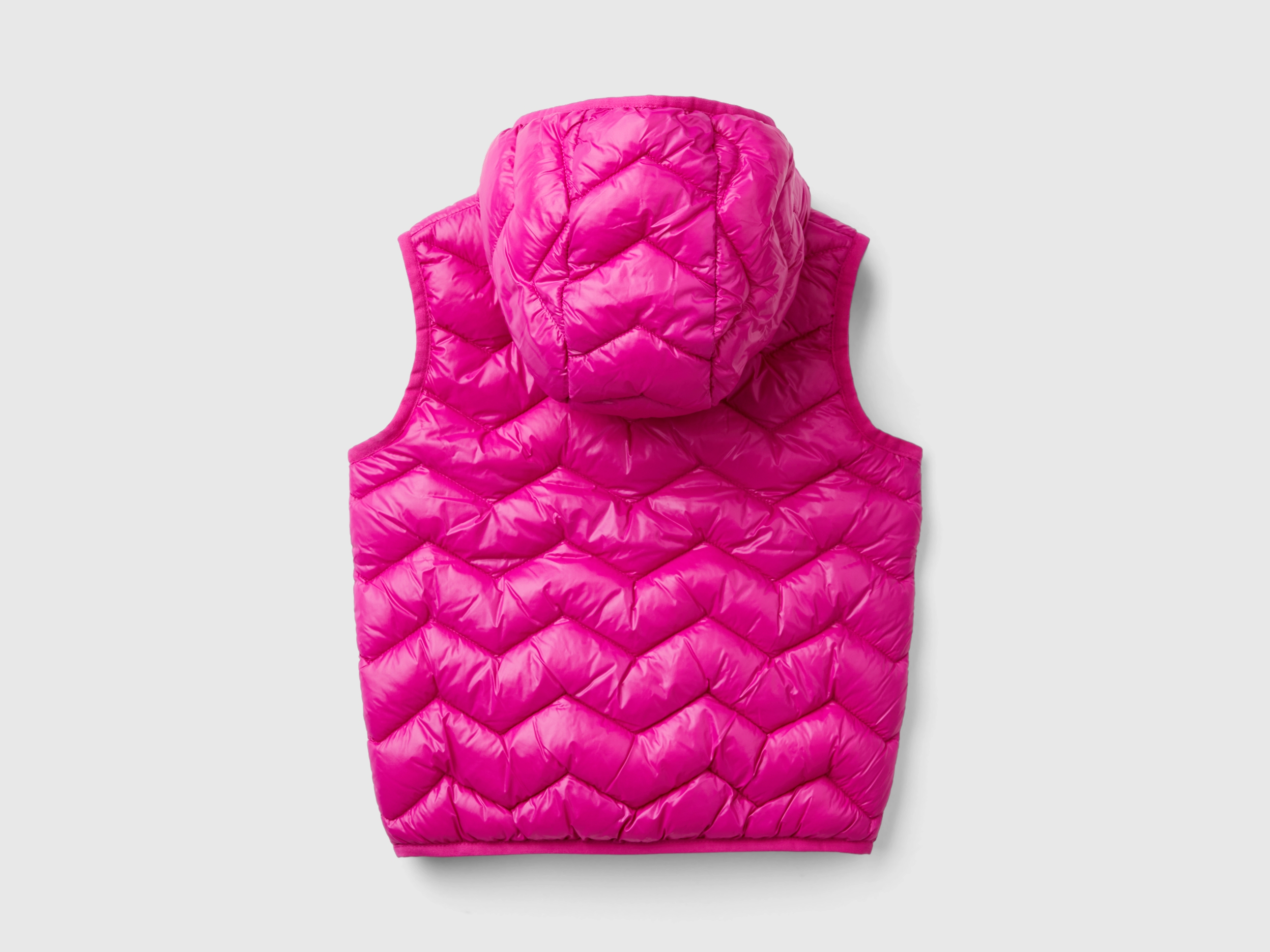 Gilet matelassé avec capuche en ouate 3D – Image 2