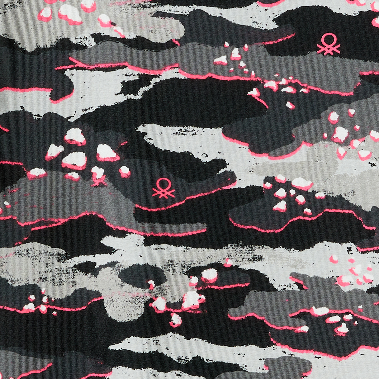 T-shirt camouflage avec détails néon – Image 3