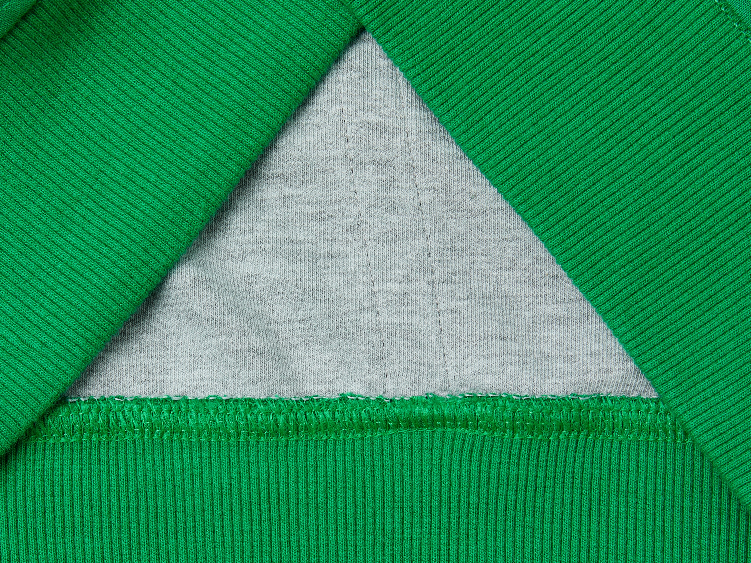 Sweatshirt à imprimé graffiti – Image 3