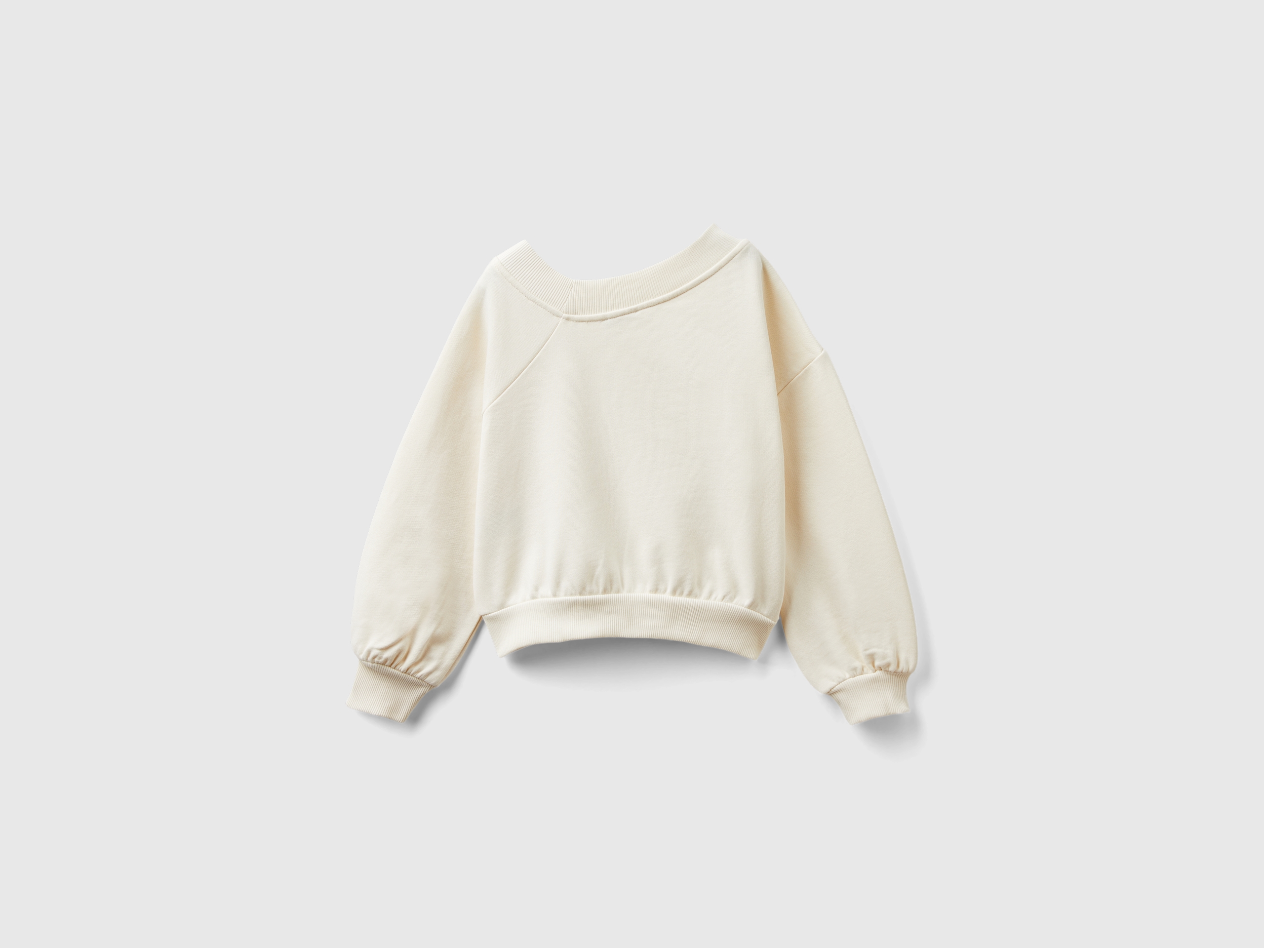 Sweatshirt à encolure asymétrique – Image 2