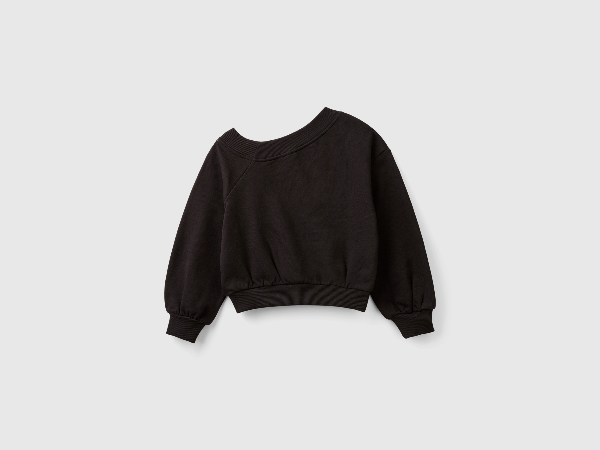 Sweatshirt à encolure asymétrique – Image 2