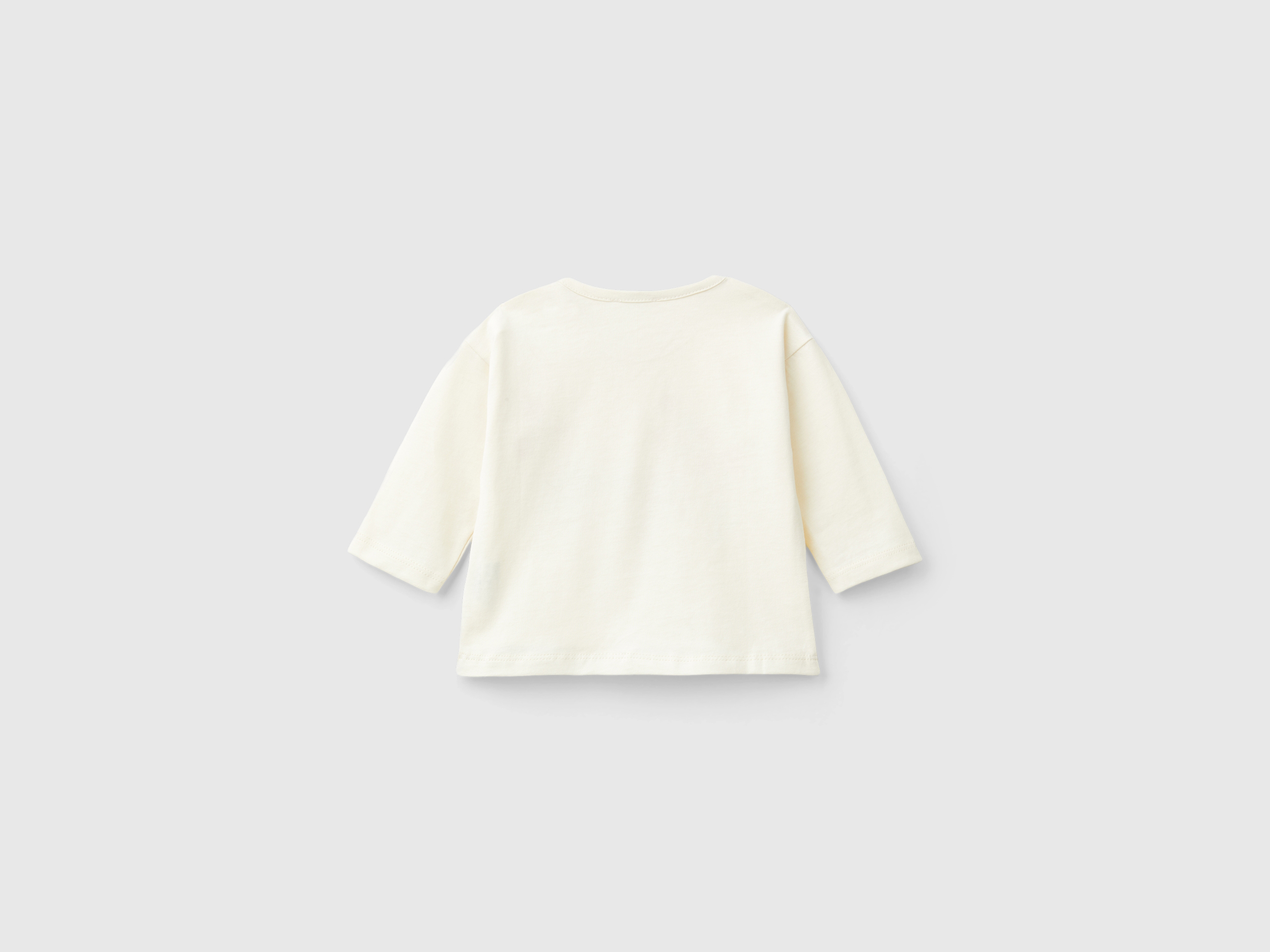 T-shirt manches longues imprimé avec boutons – Image 2