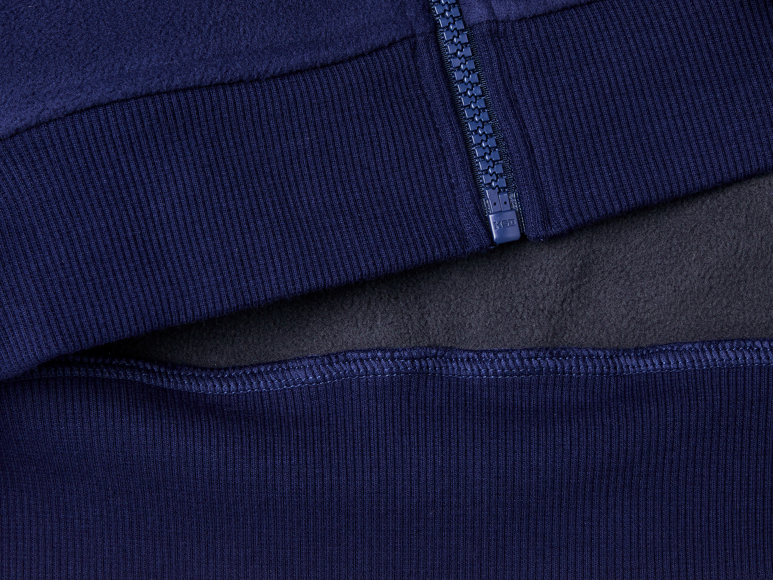 Sweat à capuche en polaire – Image 3