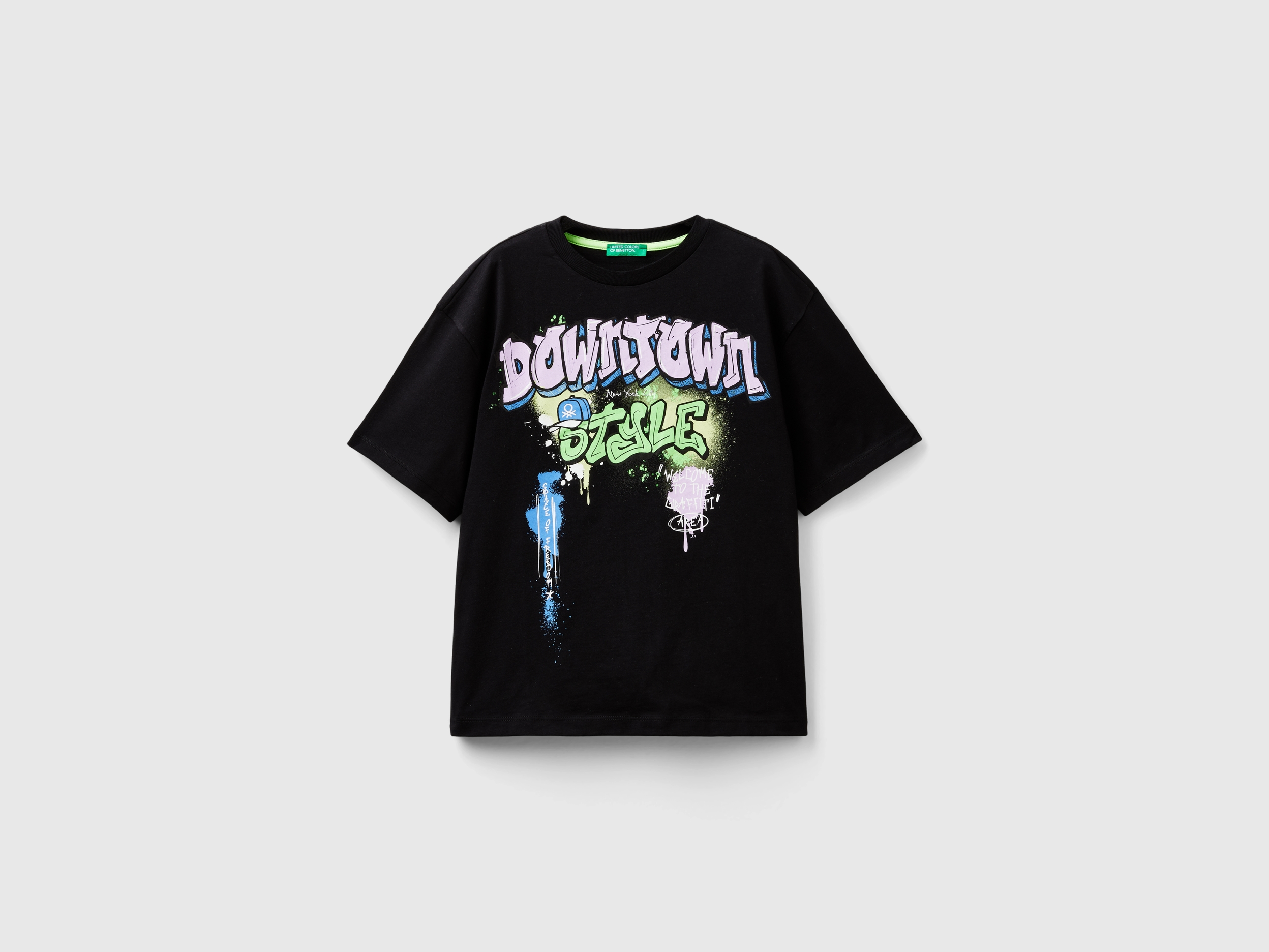 T-shirt avec imprimé graffiti T-shirt avec imprimé graffiti
