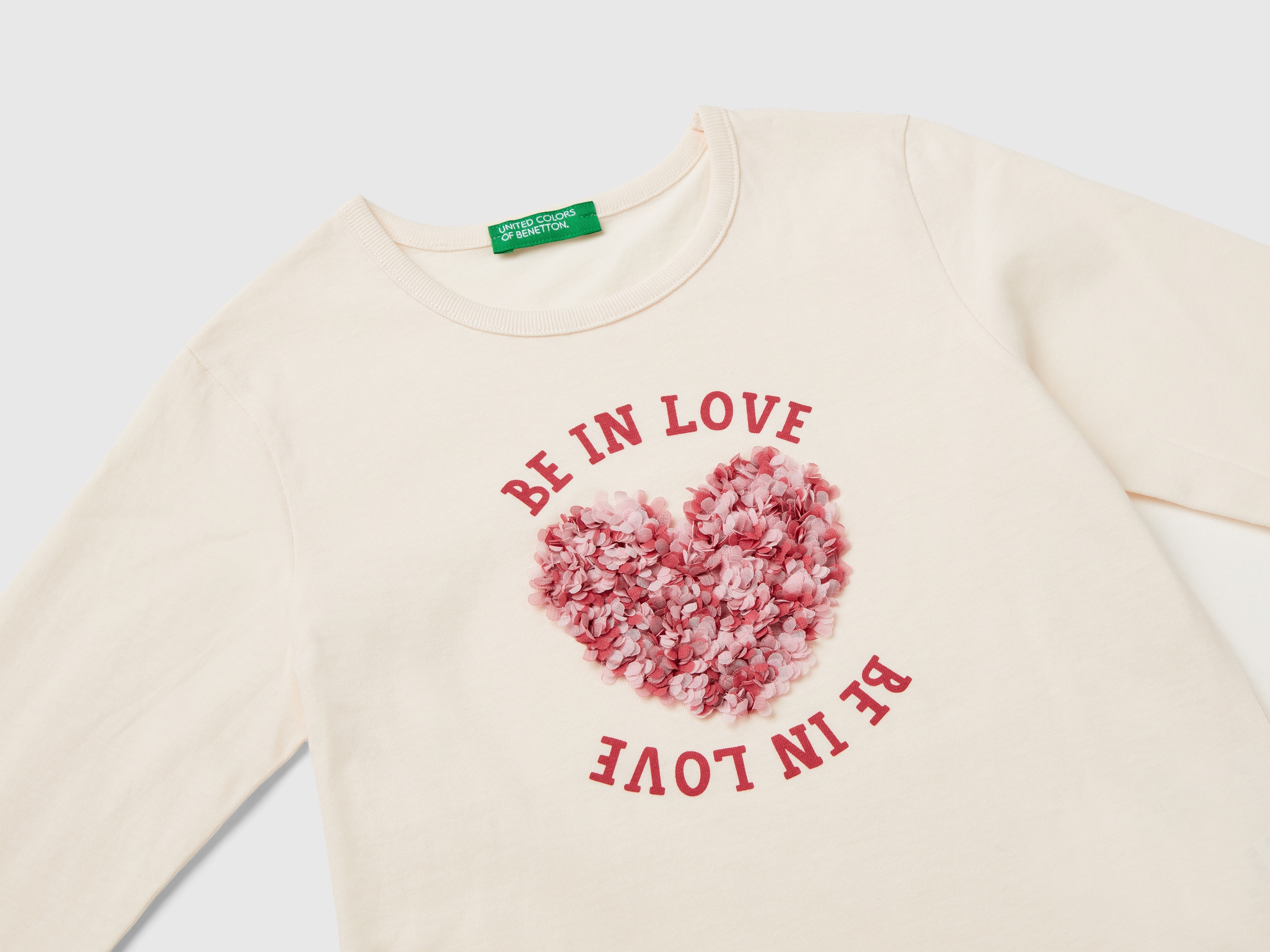 T-shirt avec appliqué effet pétale – Image 3