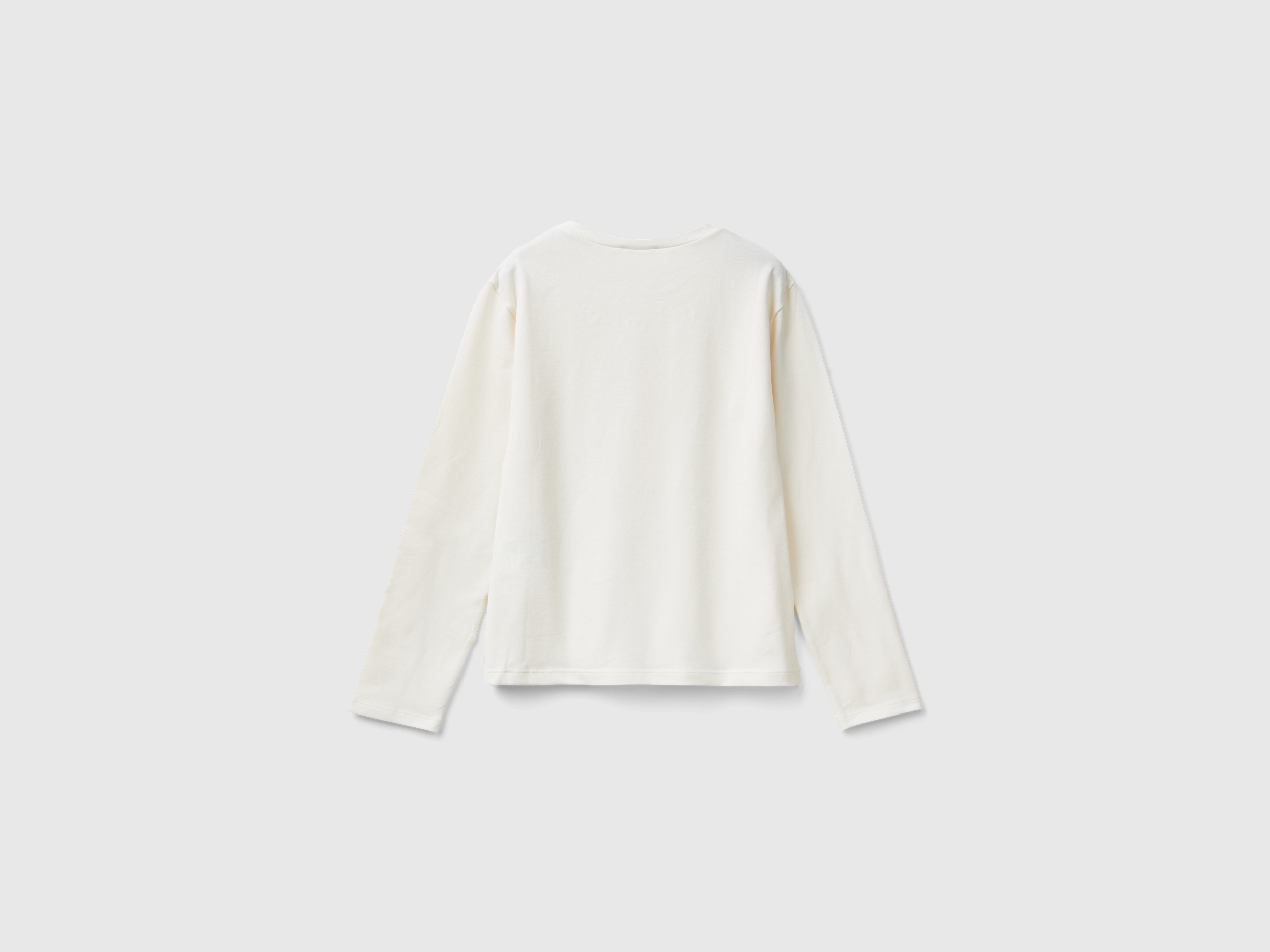 T-shirt avec cœurs ajourés – Image 2