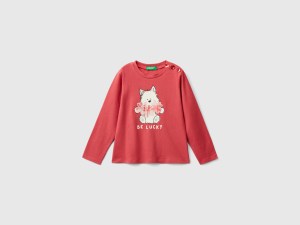 T-shirt en coton stretch avec imprimé. T-shirt en coton stretch avec imprimé.