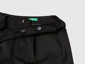 Pantalon élégant avec ceinture Pantalon élégant avec ceinture