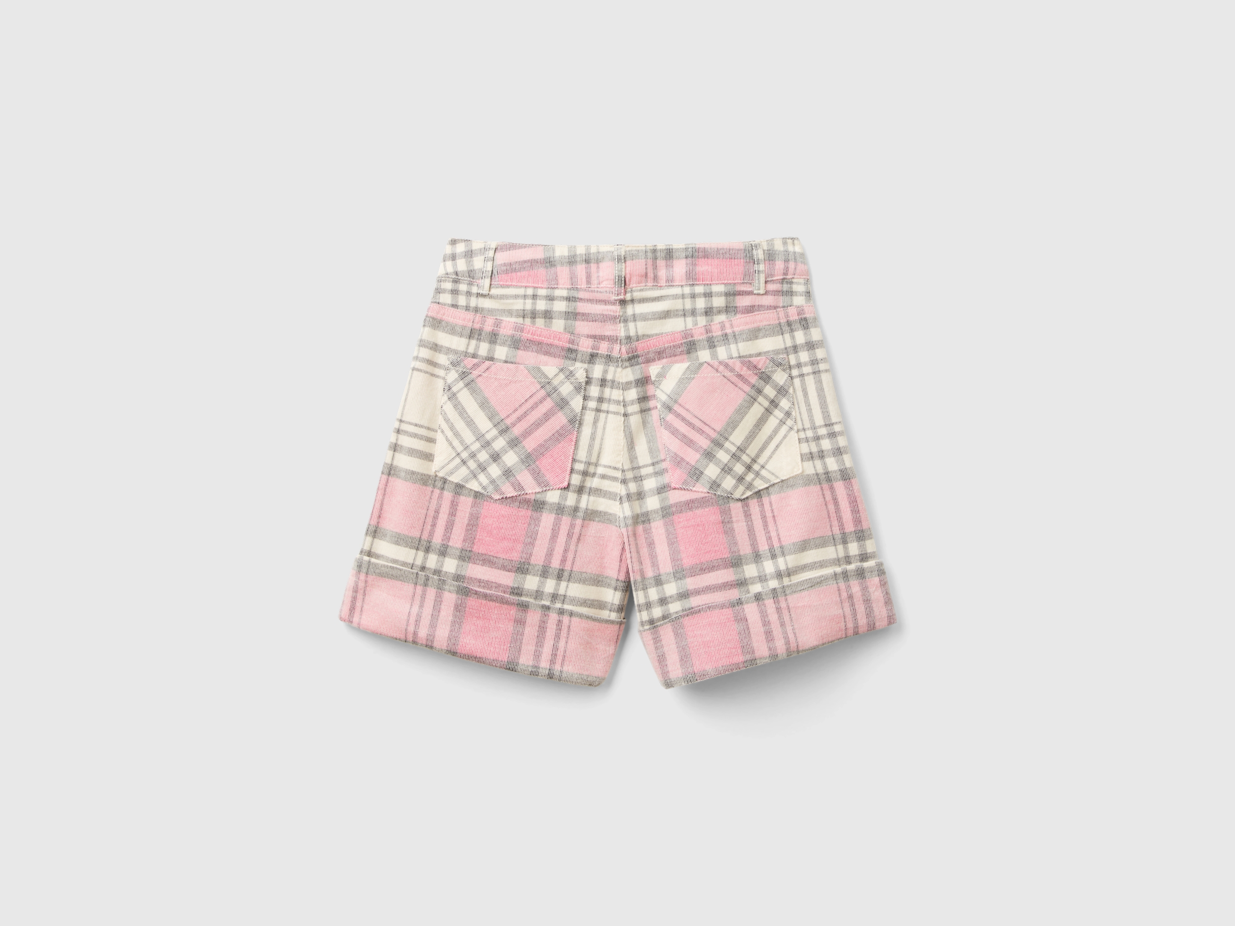 Bermuda à jambes courbes à motifs carrés avec poche – Image 2