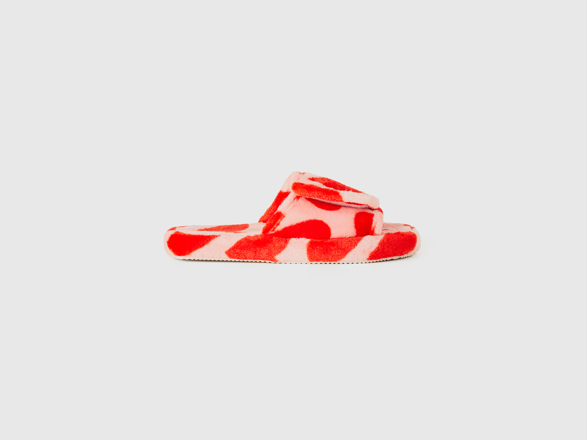 Chaussons cœur en fausse fourrure Chaussons cœur en fausse fourrure