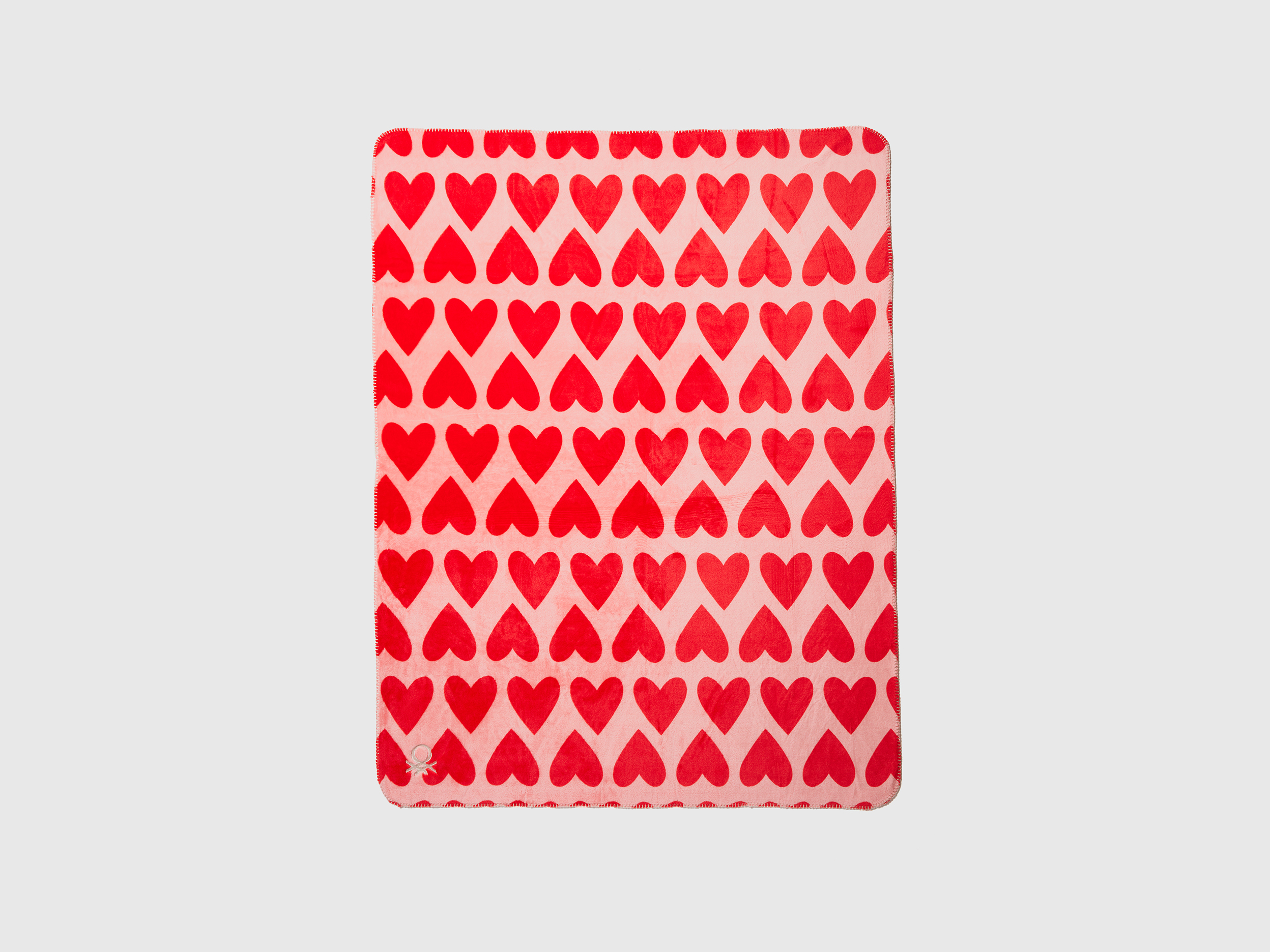 Couverture à cœurs en fourrure synthétique Couverture à cœurs en fourrure synthétique