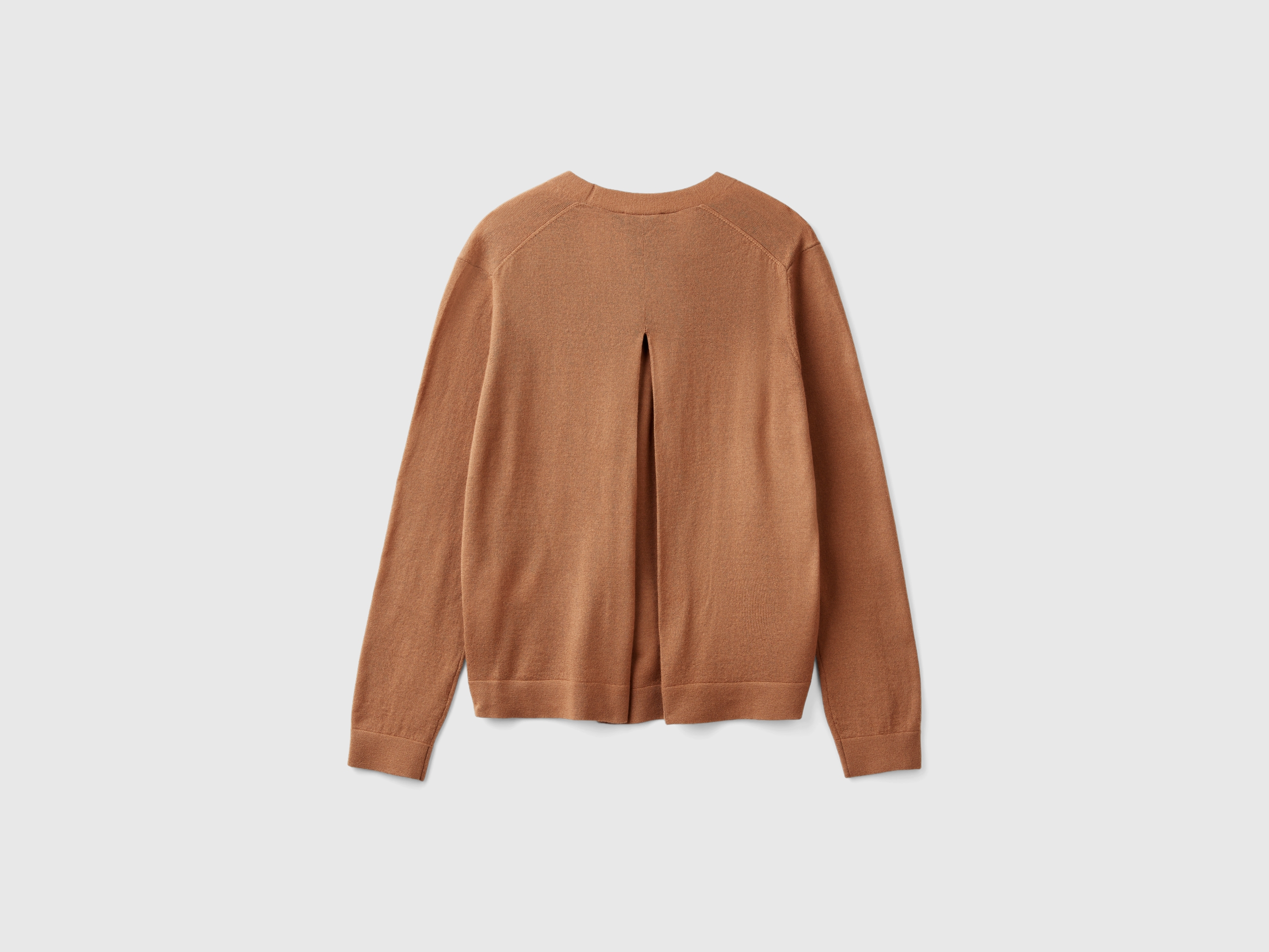 Pull à col en V en pure laine mérinos – Image 2