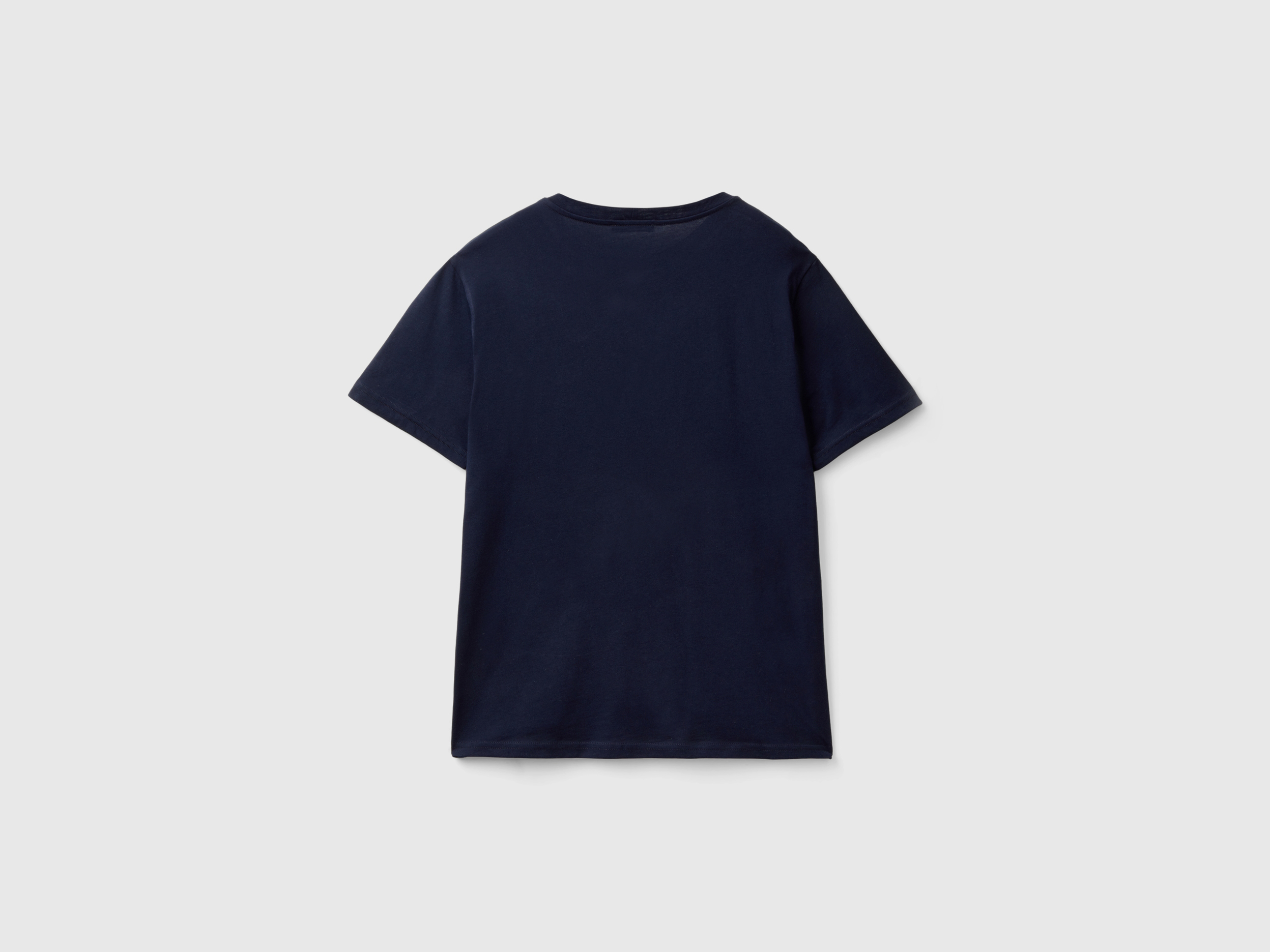 T-shirt bleu foncé en coton bio à logo vert – Image 2