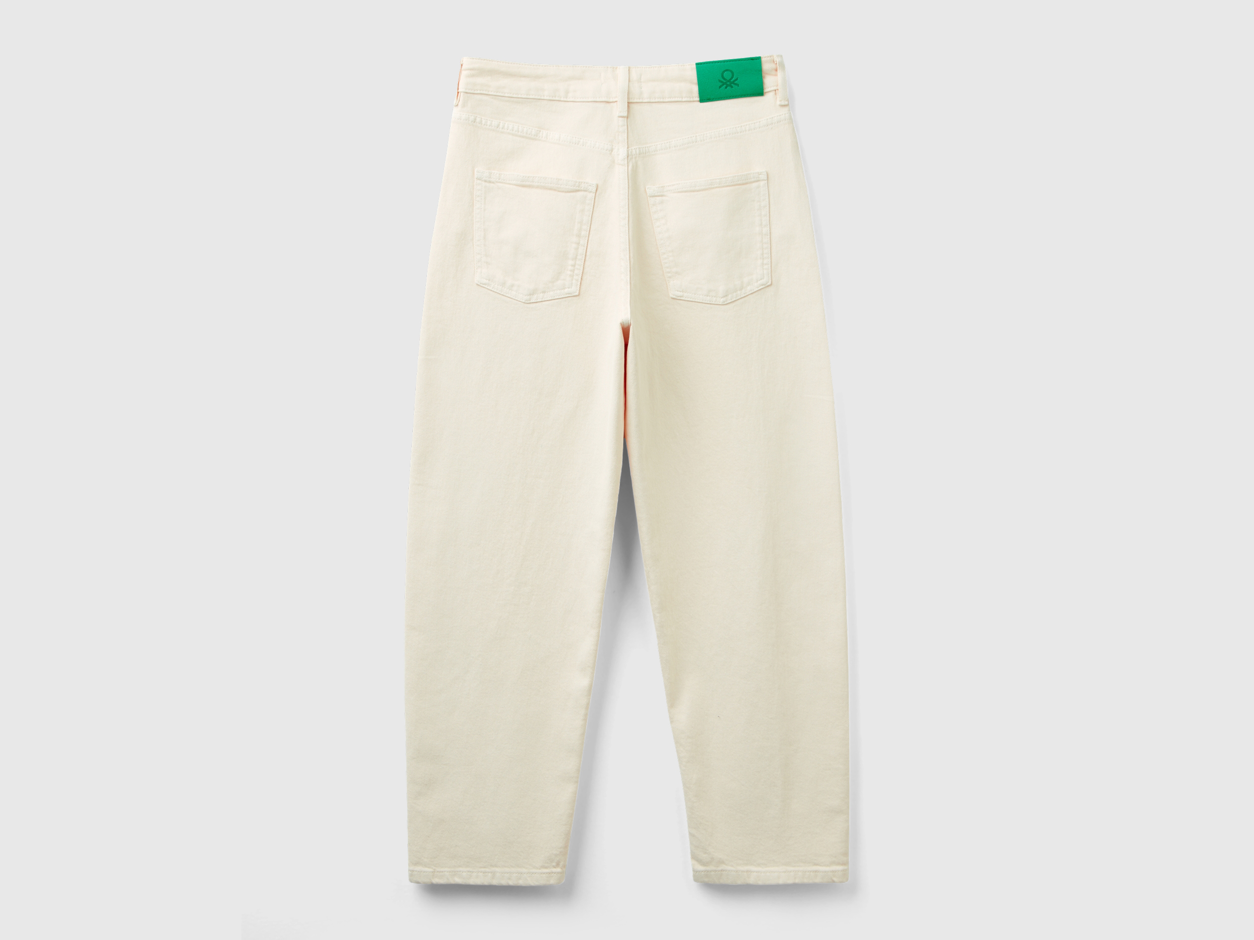 Pantalon coupe carrot à broderie florale – Image 2