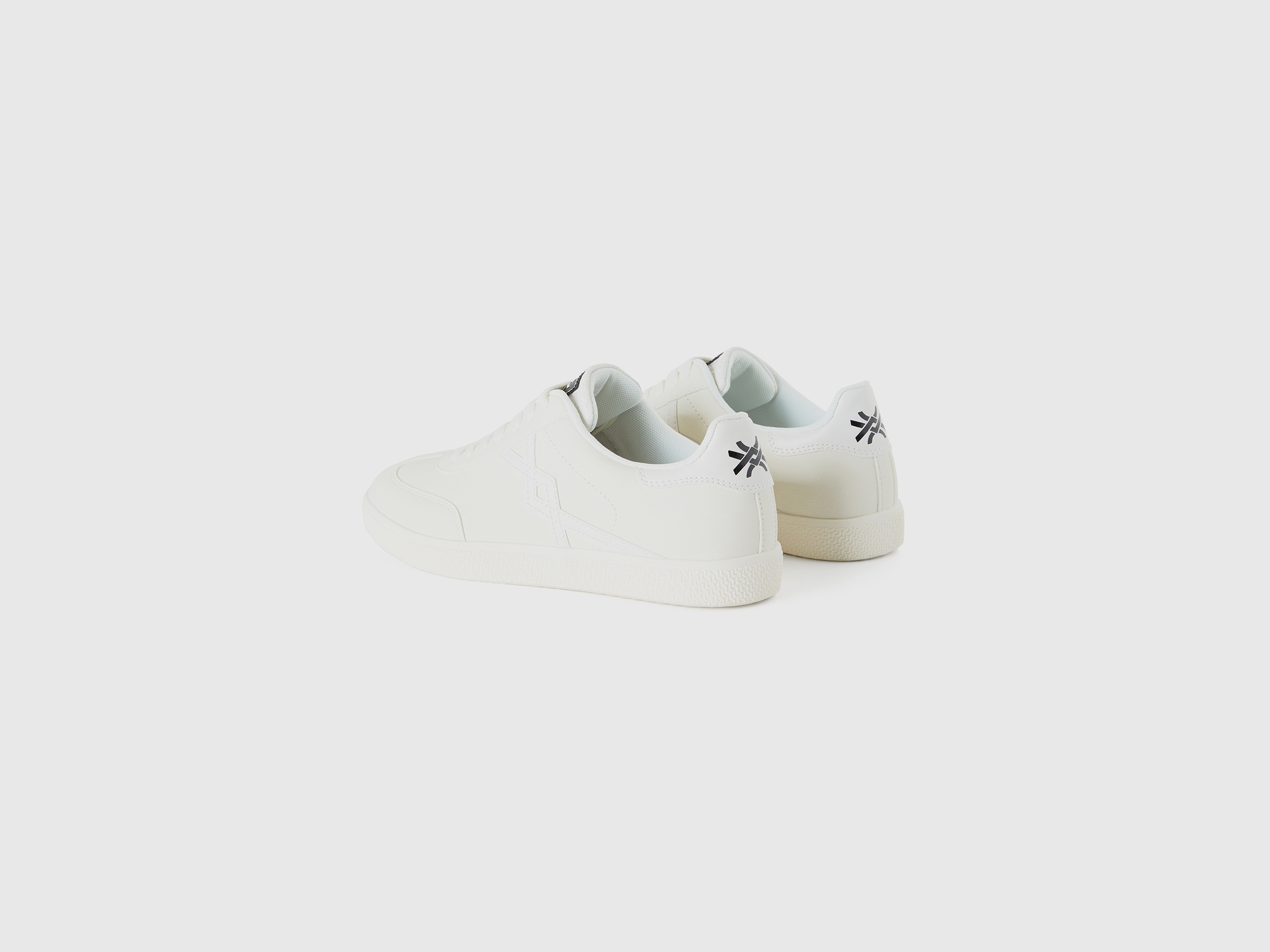 Sneakers basses en tissu enduit – Image 2