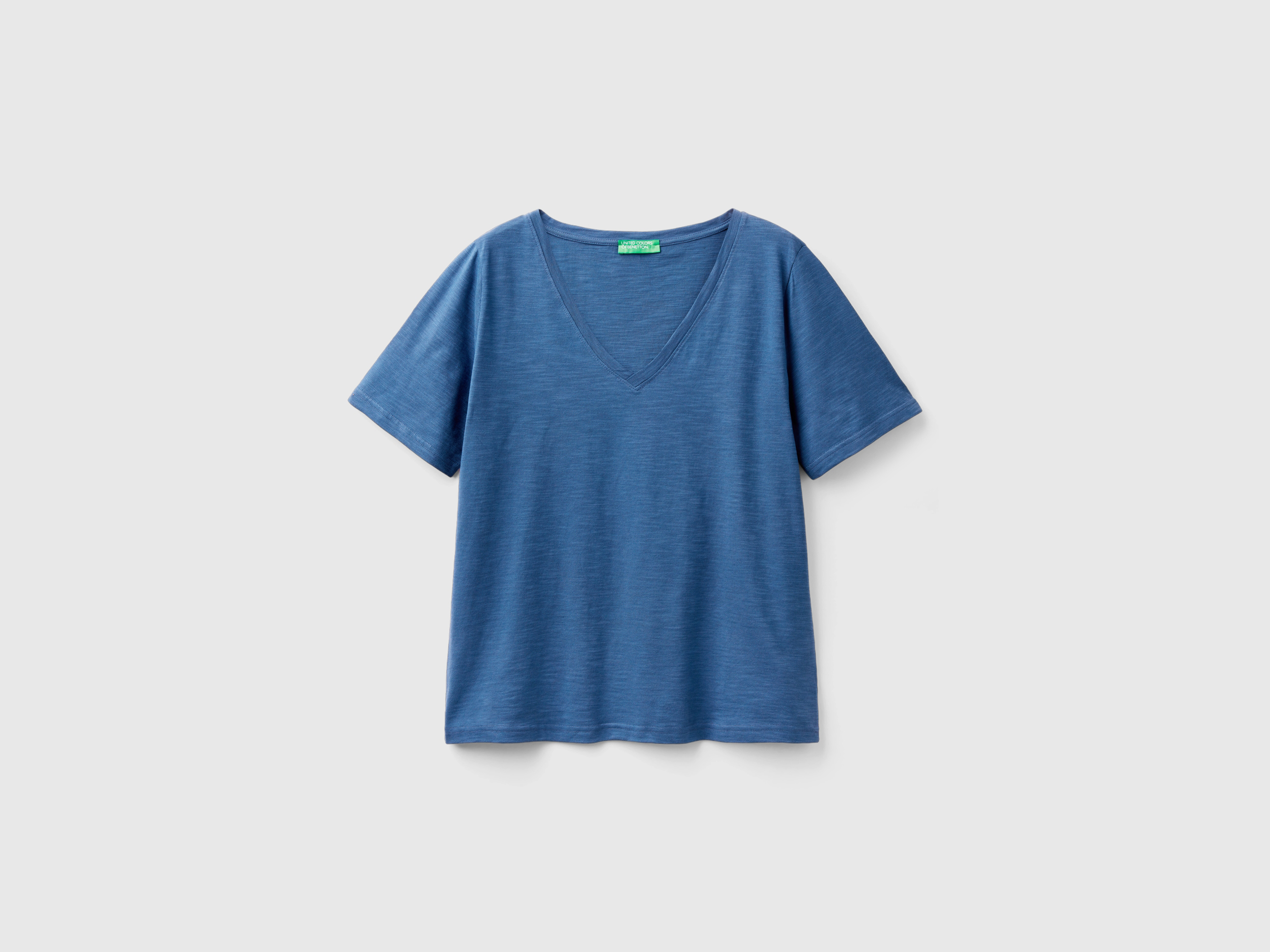 T-shirt en coton flammé à col en V T-shirt en coton flammé à col en V