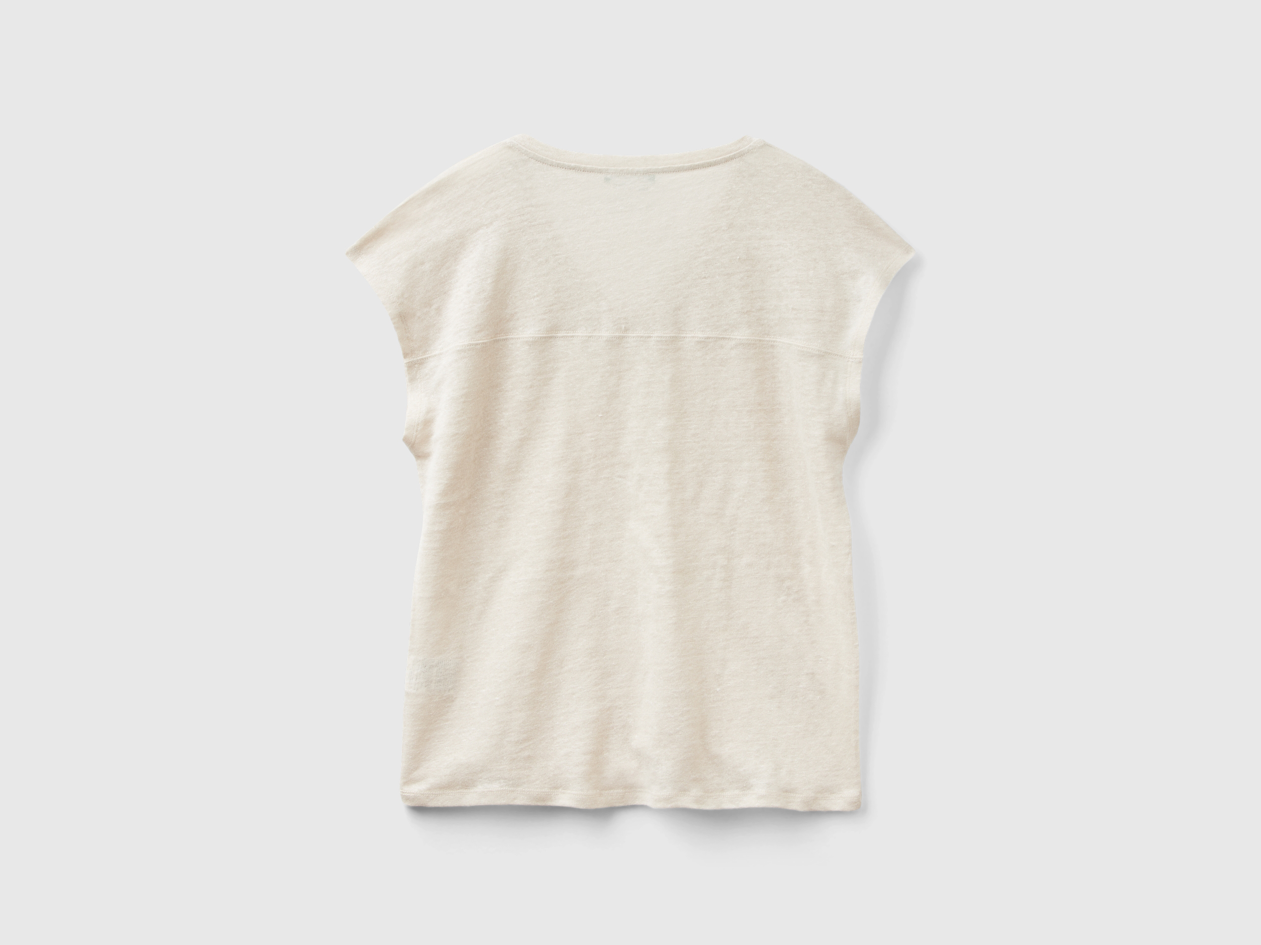 T-shirt en pur lin à col en V – Image 2