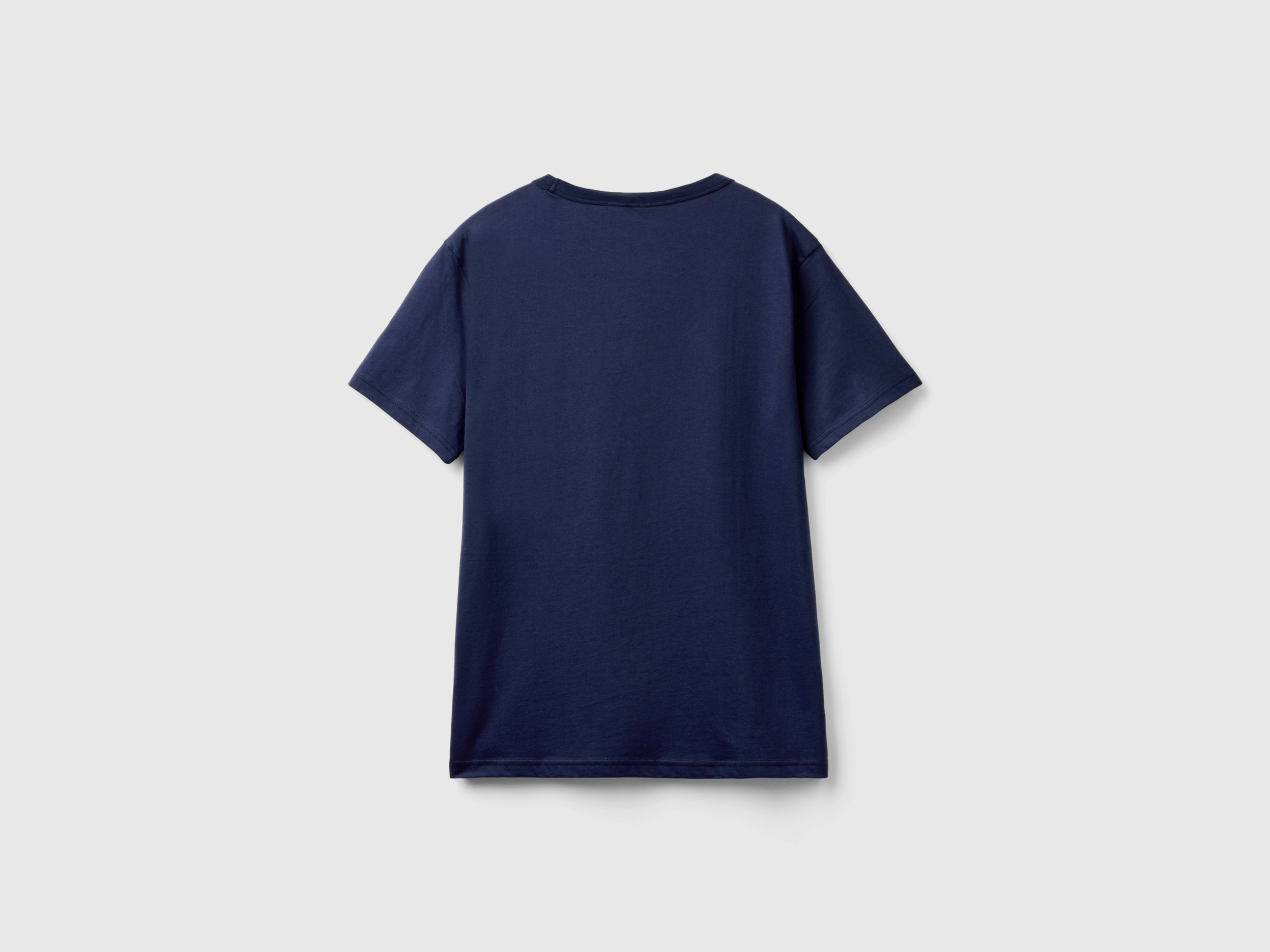 T-shirt bleu foncé en coton bio à imprimé logo – Image 2