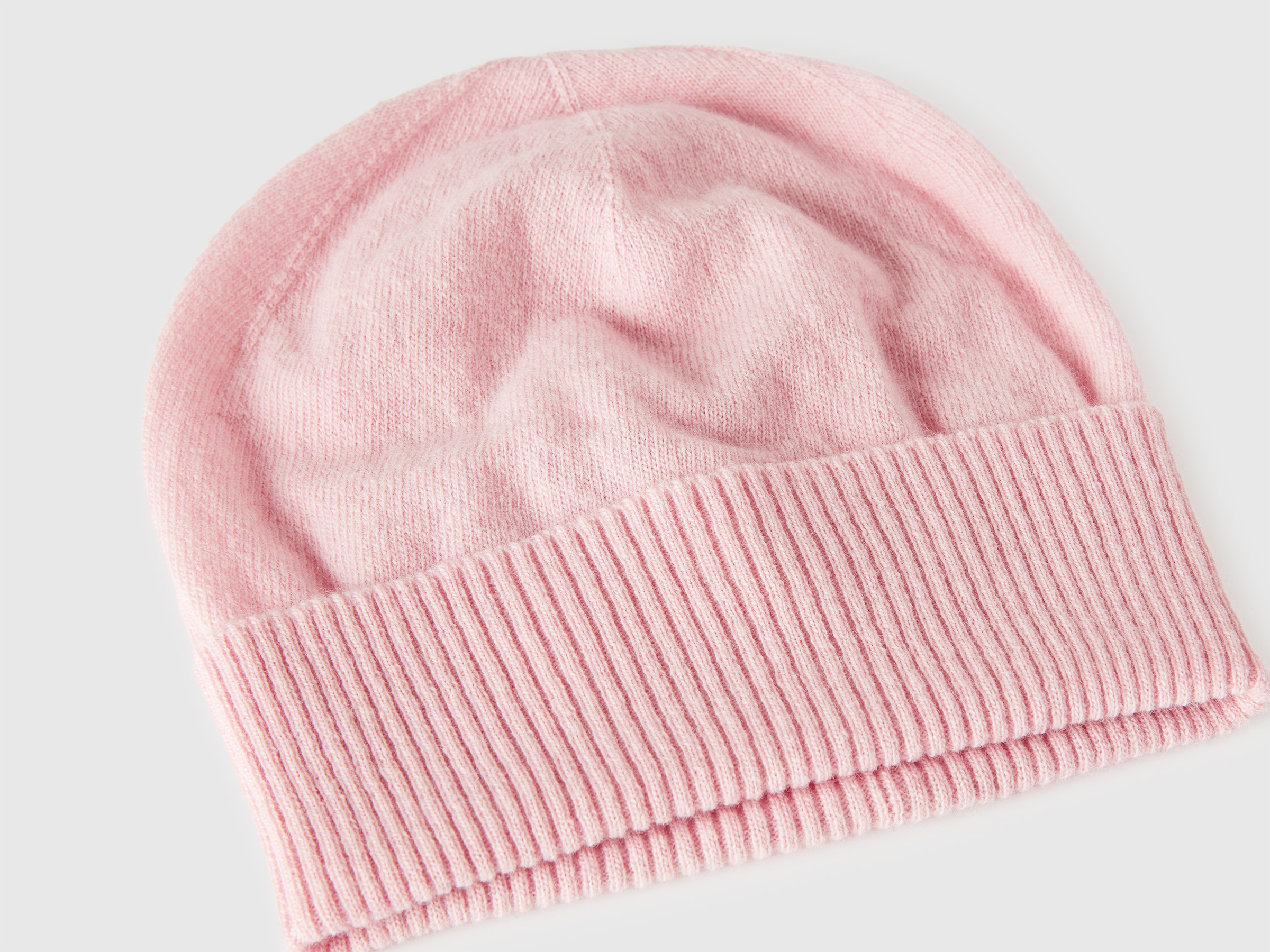 Bonnet rose poudré en pure laine mérinos – Image 3
