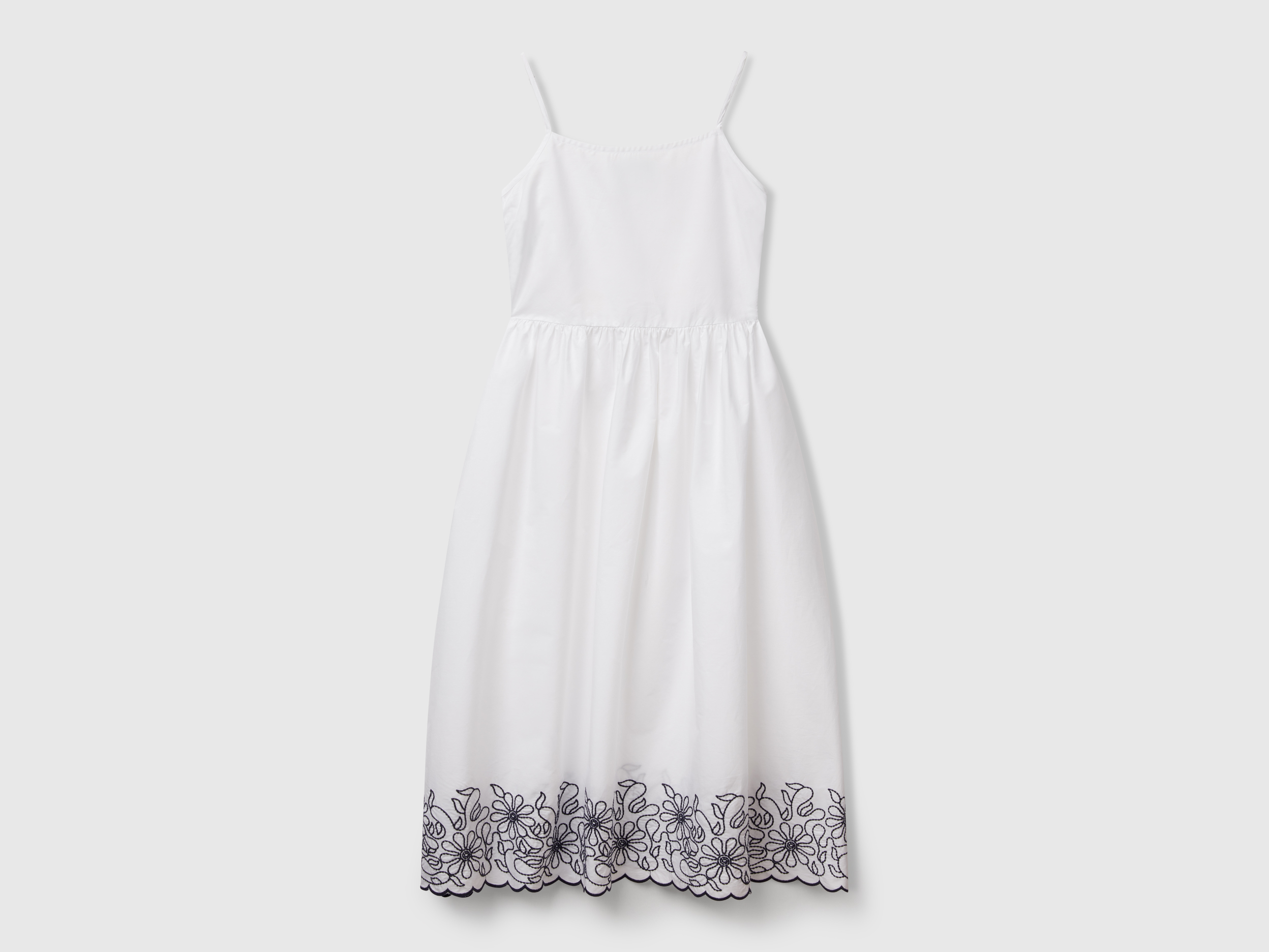 Robe avec broderie florale Robe avec broderie florale