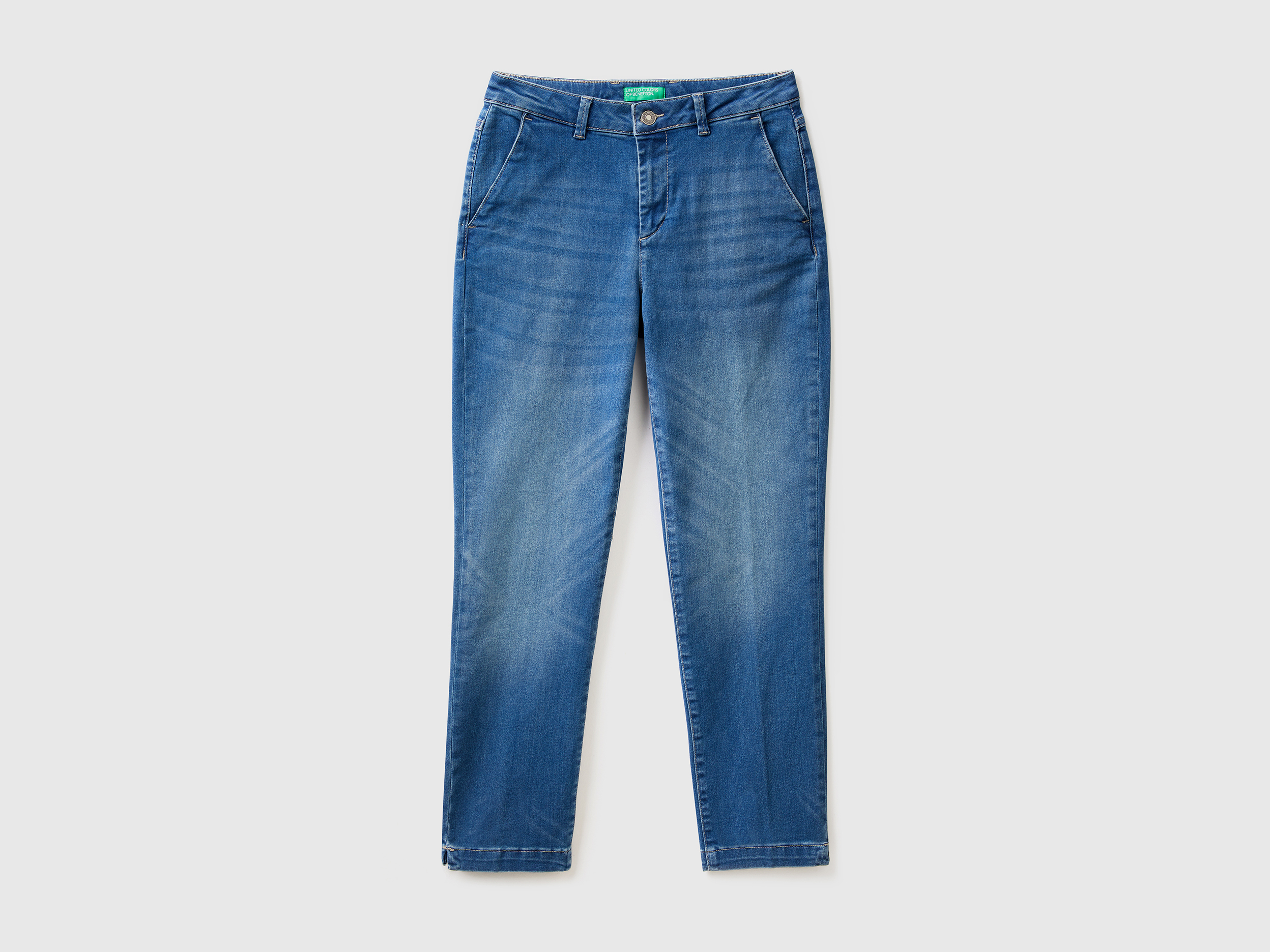 Chino slim en denim Chino slim en denim