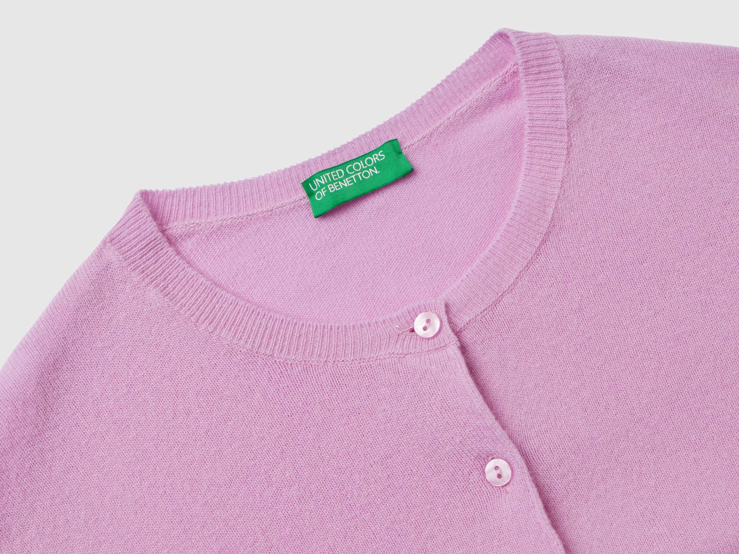 Gilet lilas à col rond en pure laine mérinos – Image 3