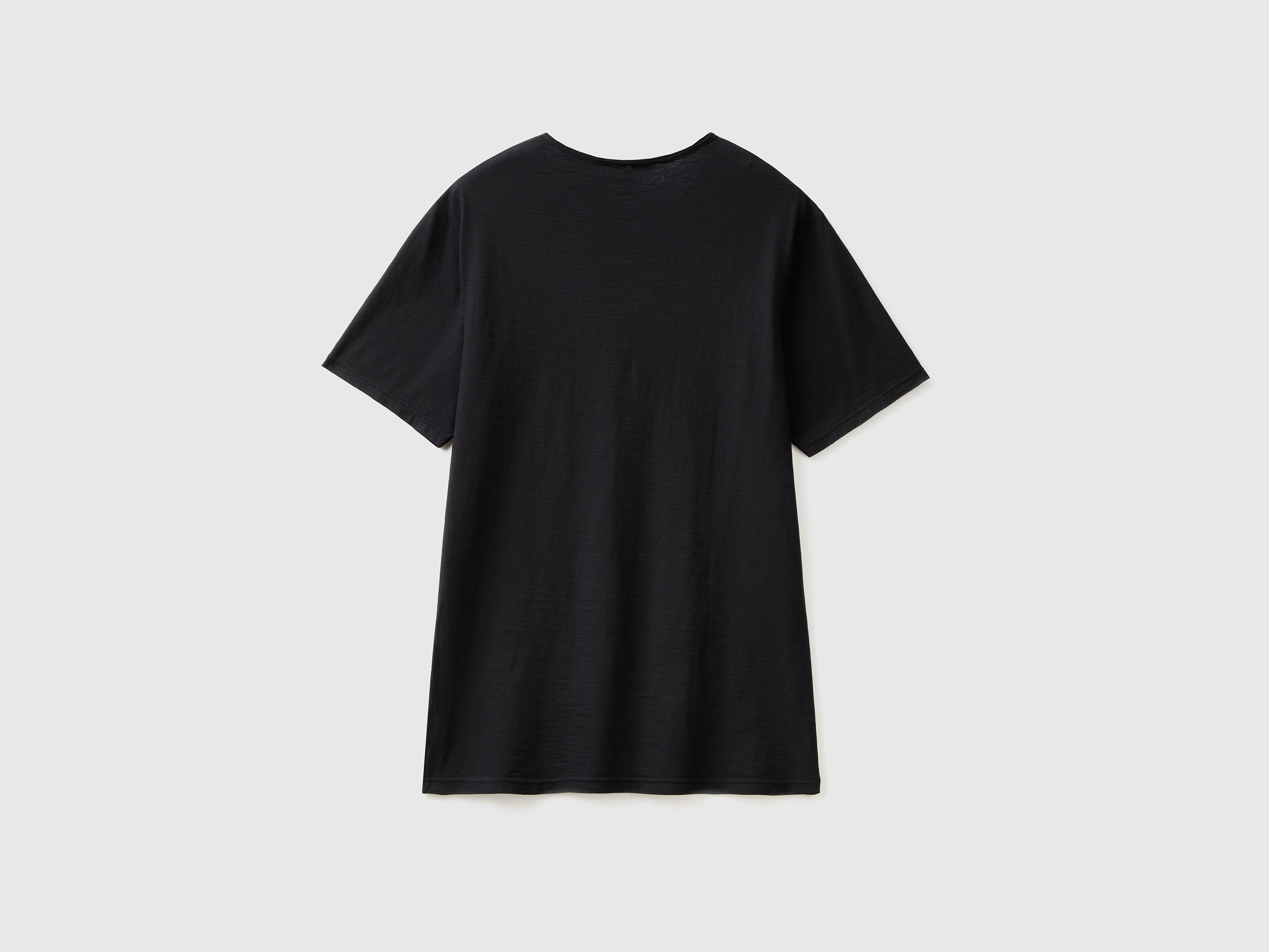 T-shirt noir en coton flammé – Image 2