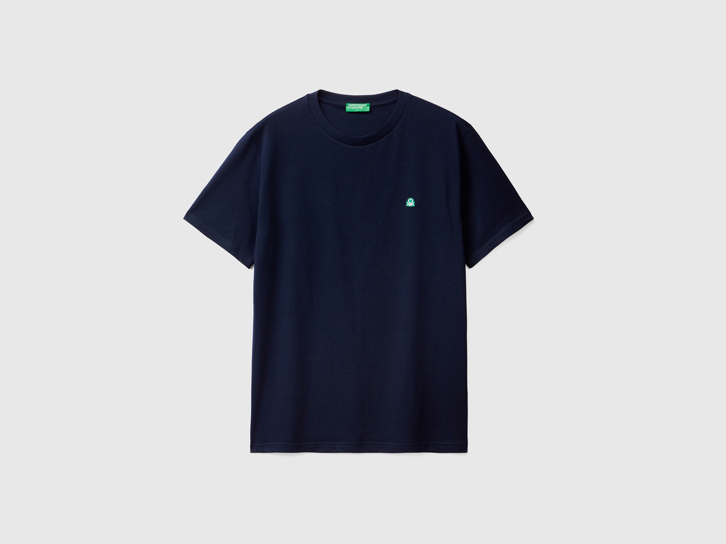 T-shirt basique en 100 % coton bio T-shirt basique en 100 % coton bio