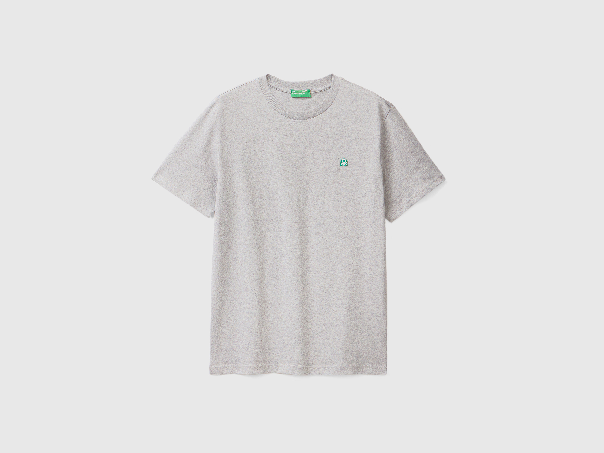 T-shirt basique en 100 % coton bio T-shirt basique en 100 % coton bio