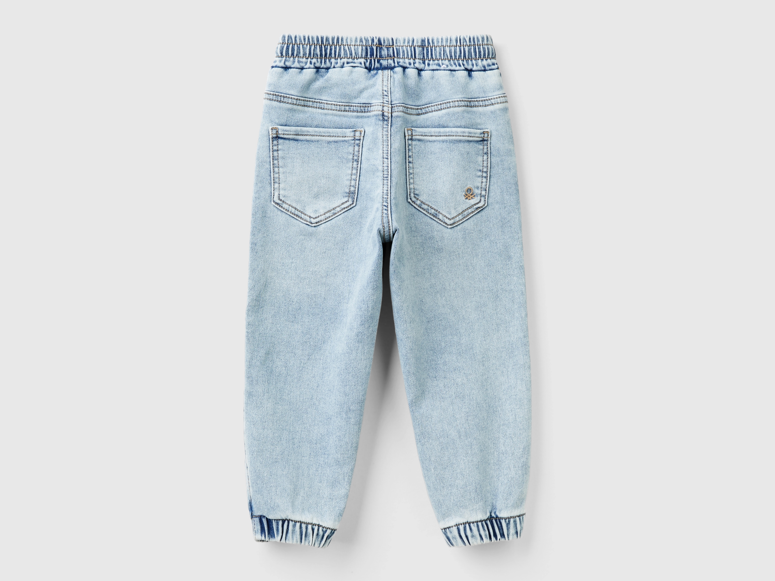 Jogging en denim – Image 2