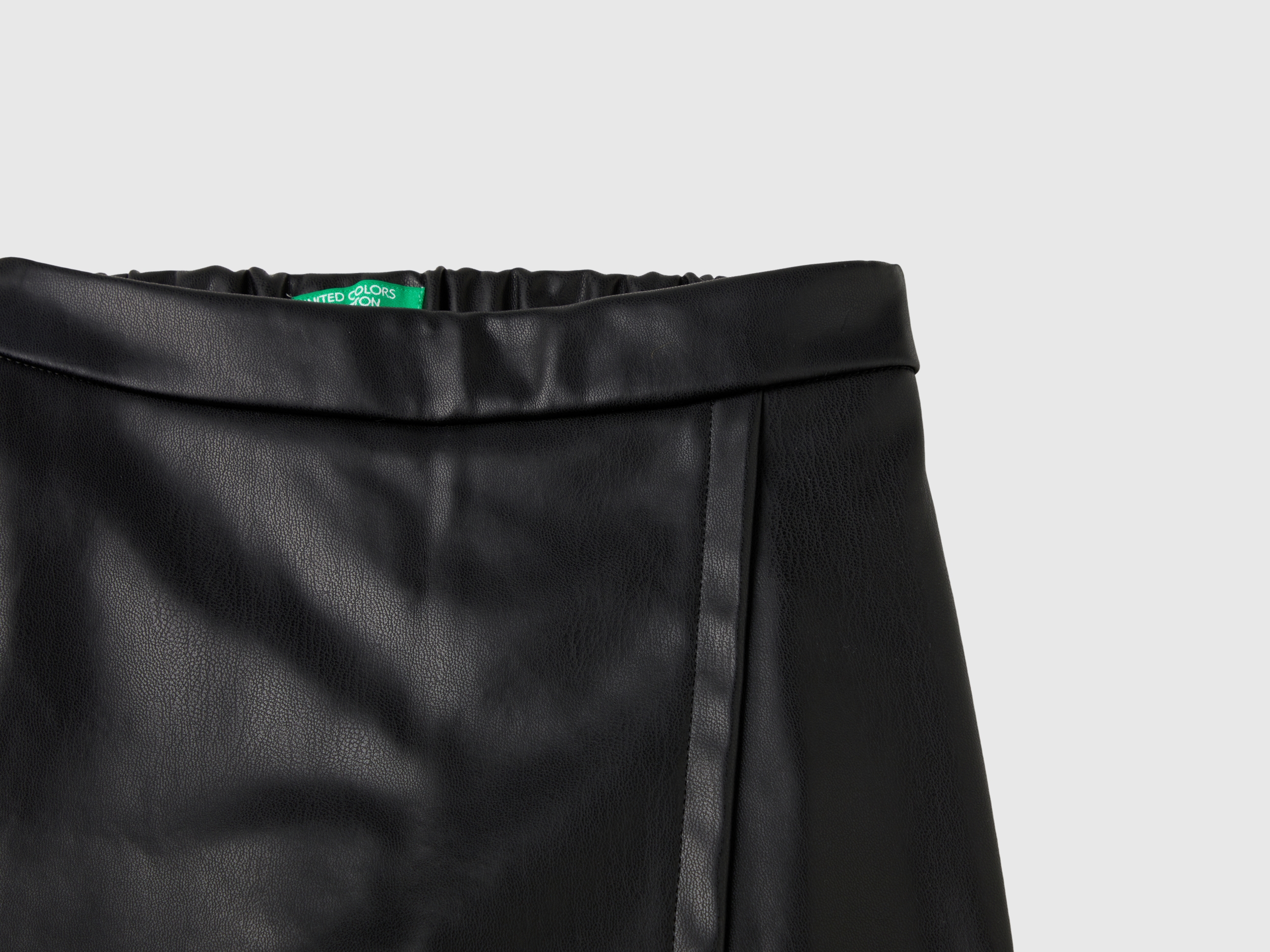 Jupe-culotte en tissu enduit – Image 3
