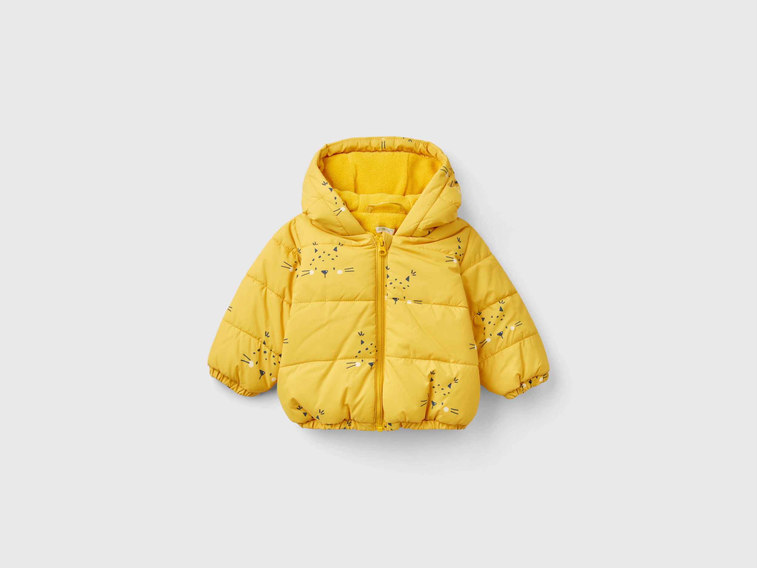 Blouson zippé à capuche et motif Blouson zippé à capuche et motif