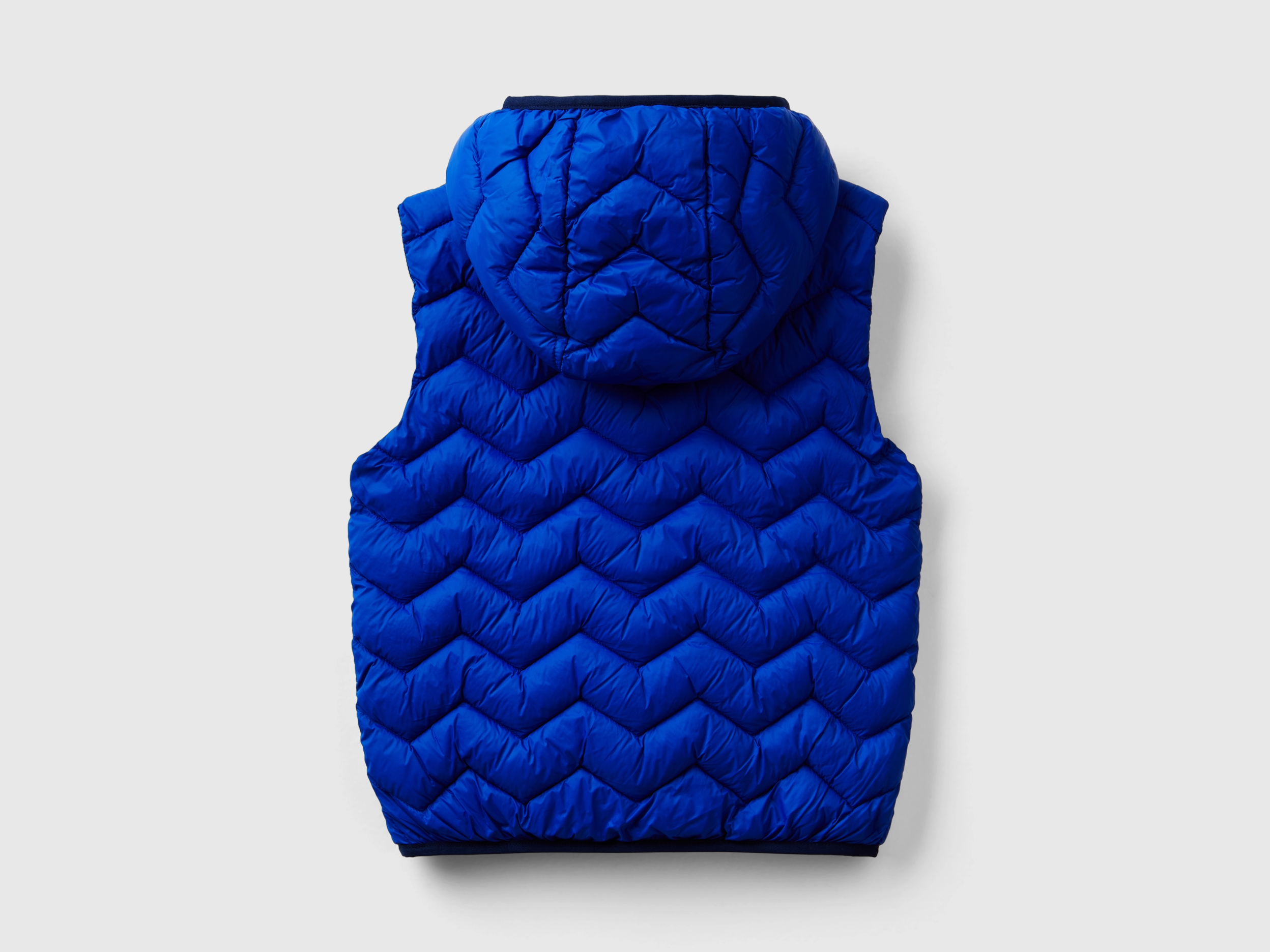 Veste sans manches rembourrée à capuche – Image 2