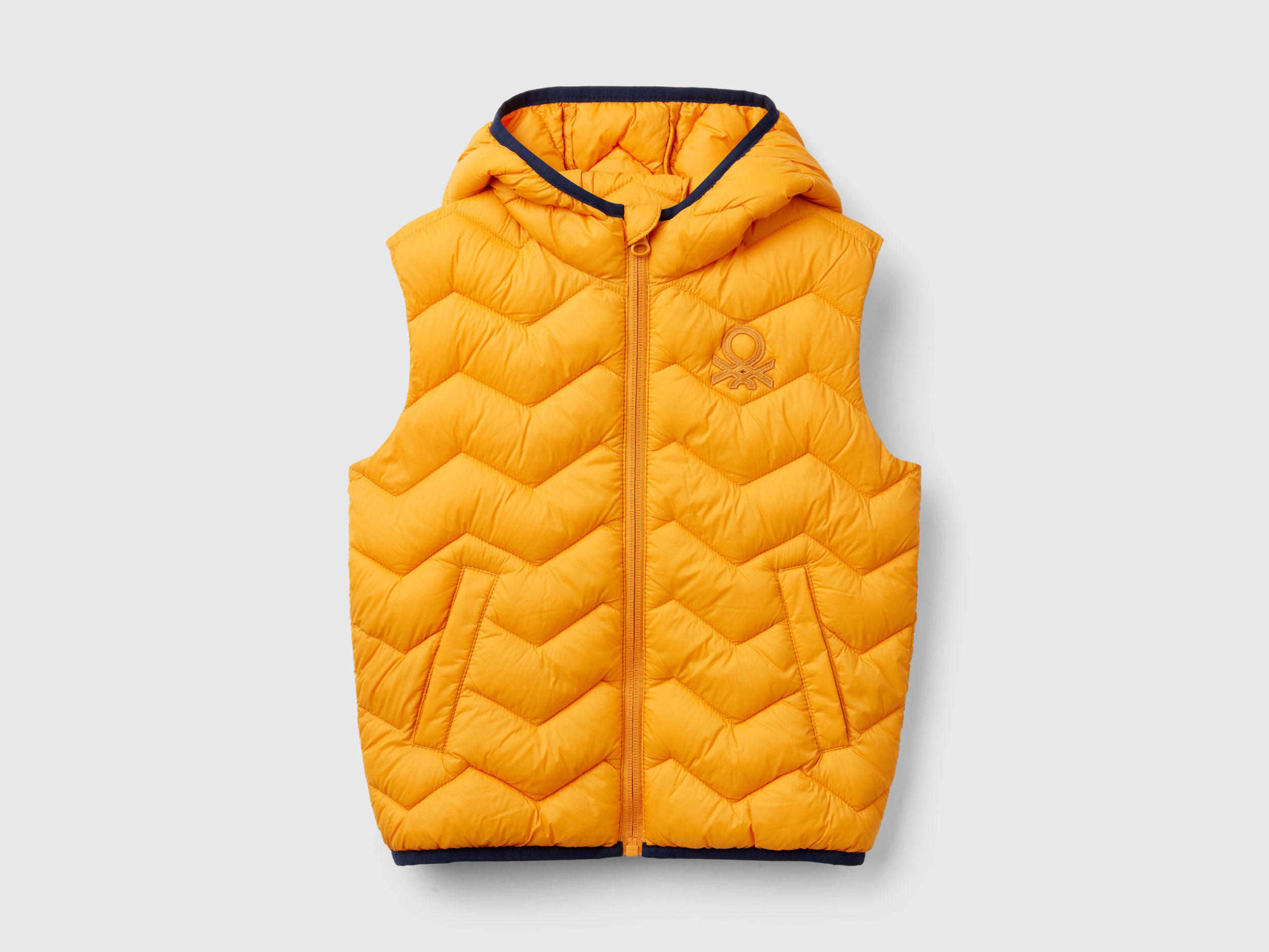 Veste sans manches rembourrée à capuche Veste sans manches rembourrée à capuche