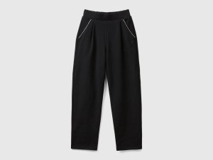 Pantalon avec applications effet bijou Pantalon avec applications effet bijou