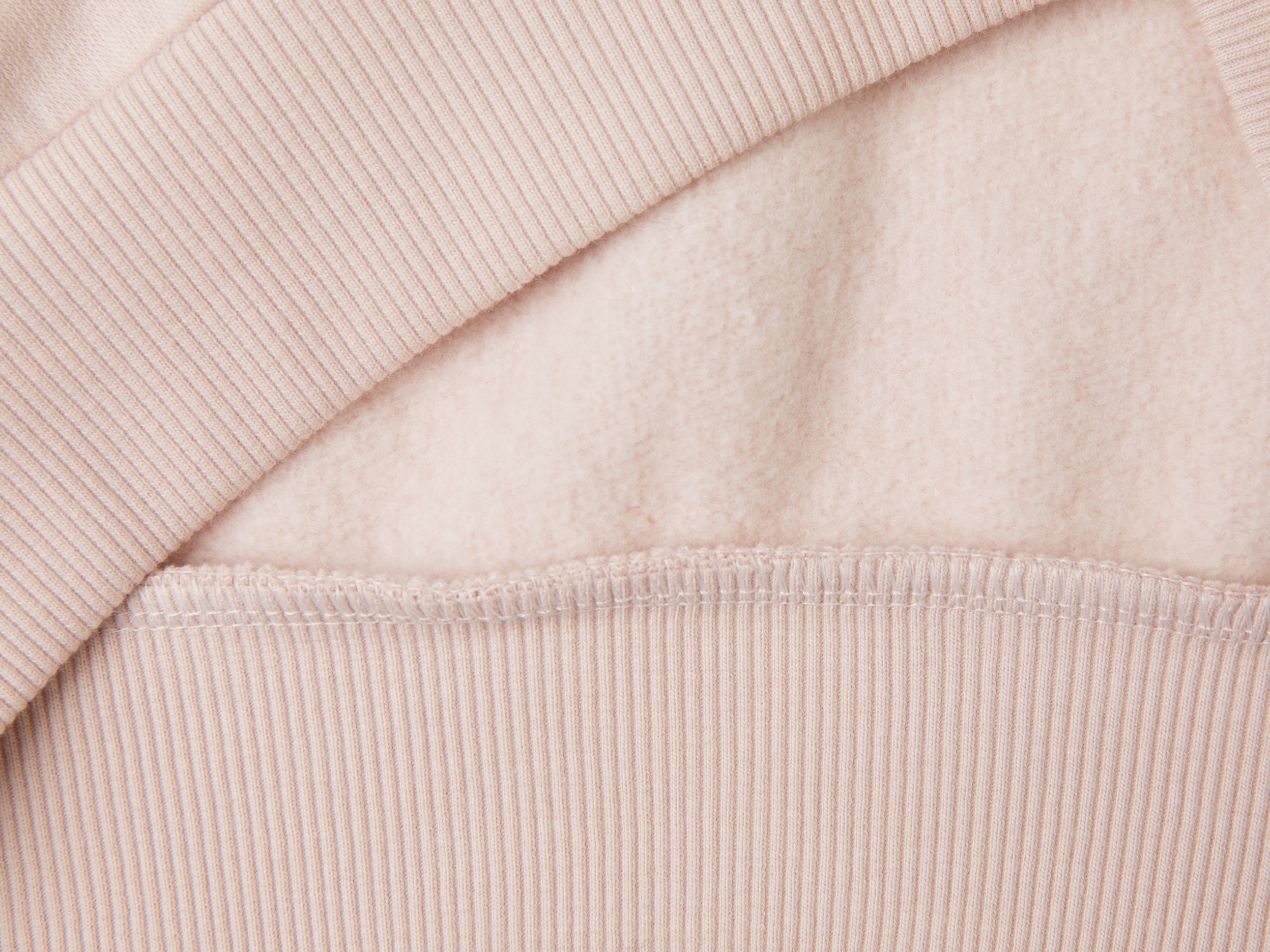 Sweat-shirt avec capuche et paillettes – Image 3